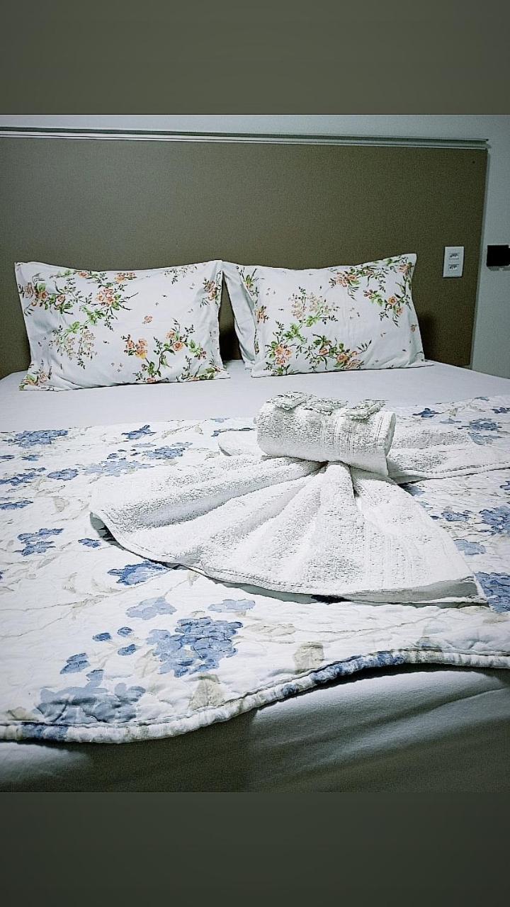 Queen Room photo 2