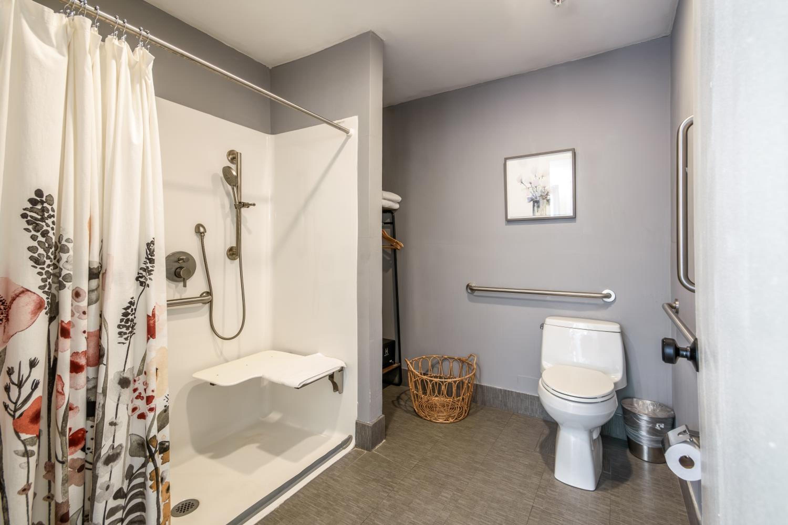  King Studio - Disability Access - Photo 2