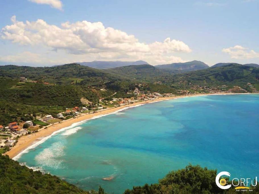Two-Bedroom House photo 3