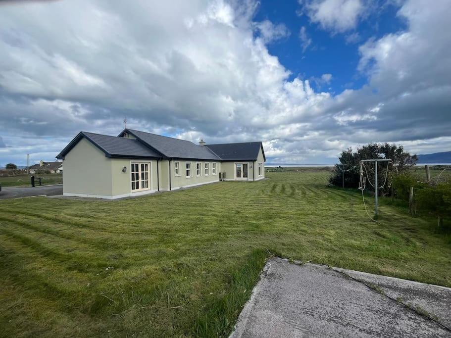 Four-Bedroom House photo 3