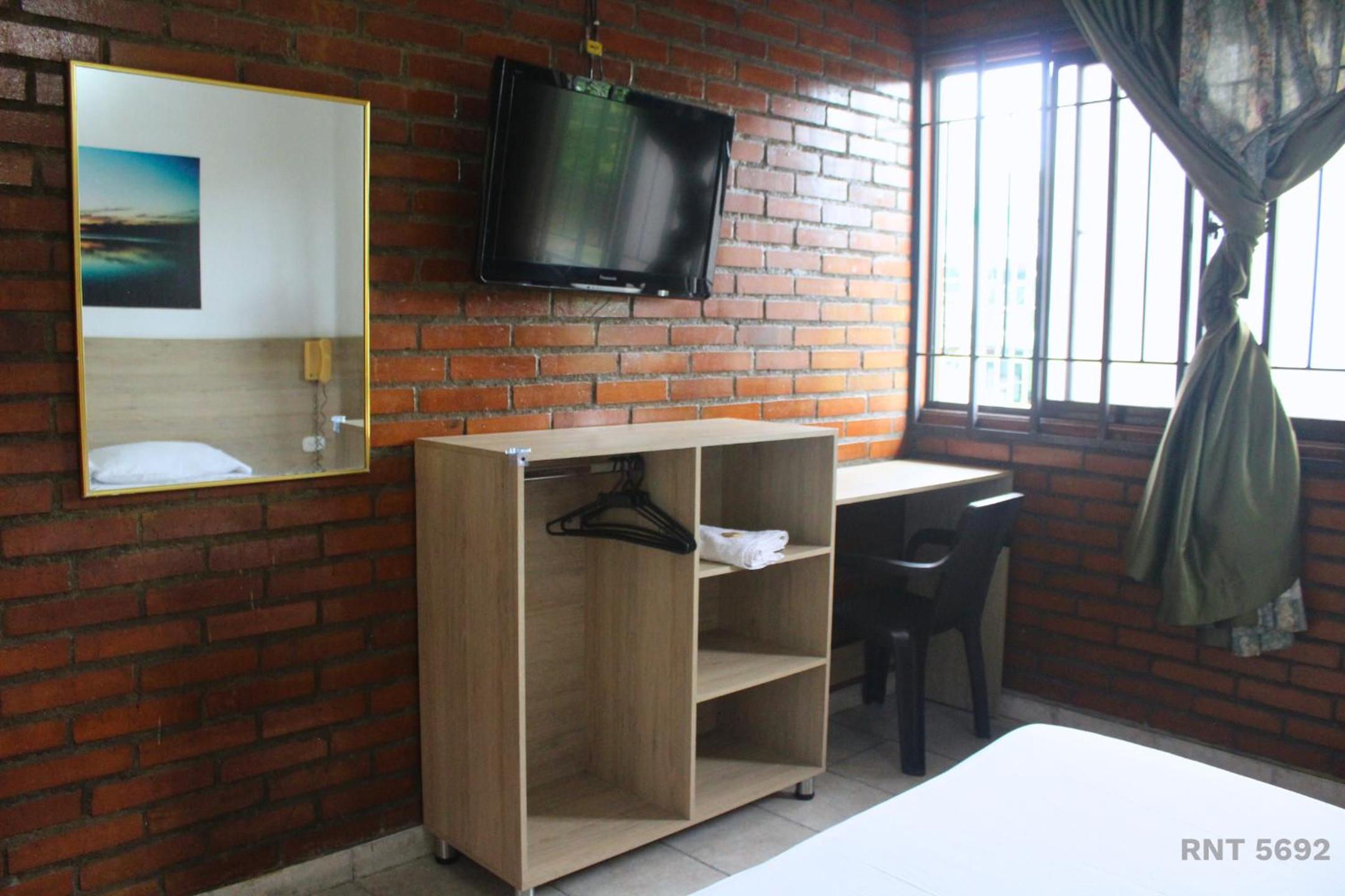 Standard Double Room with Fan photo 3