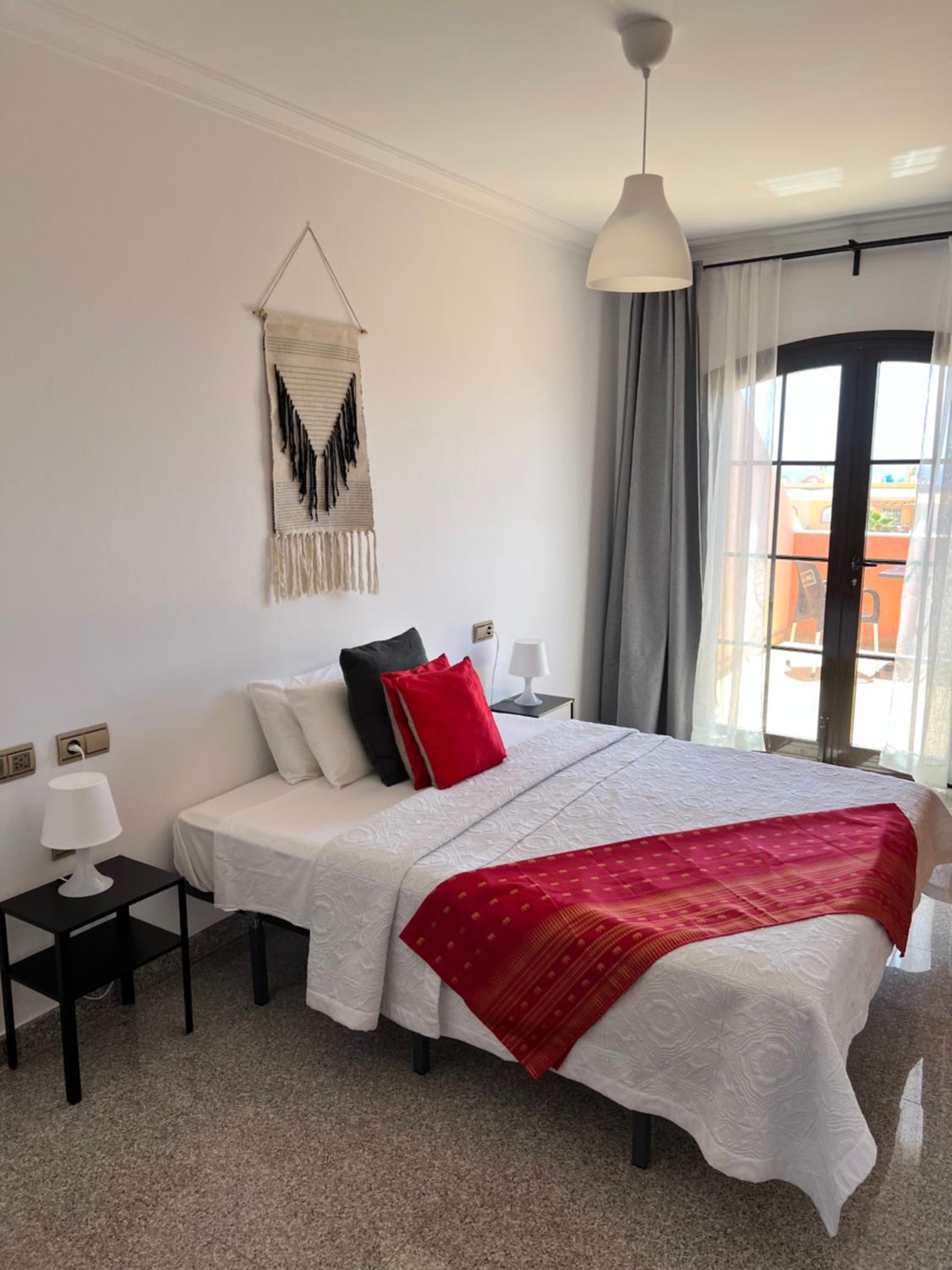 Three-Bedroom Villa photo 2