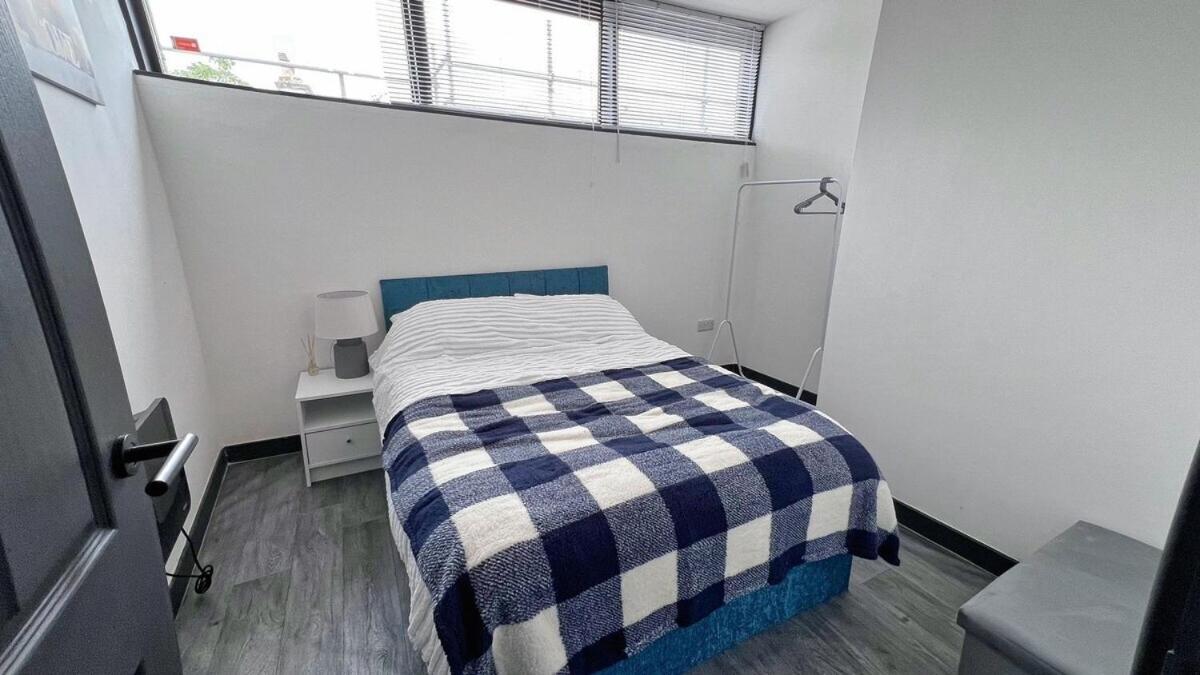 Three-Bedroom Apartment photo 3