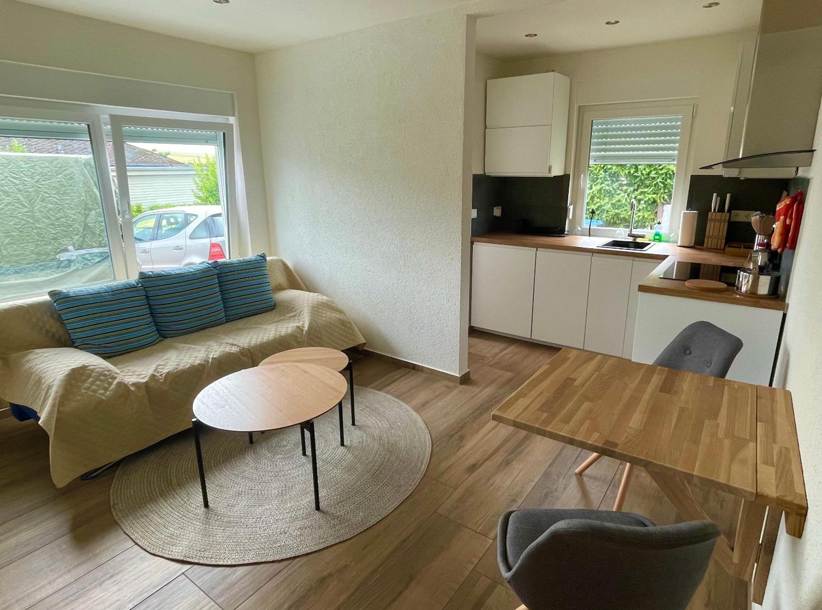 One-Bedroom House photo 1