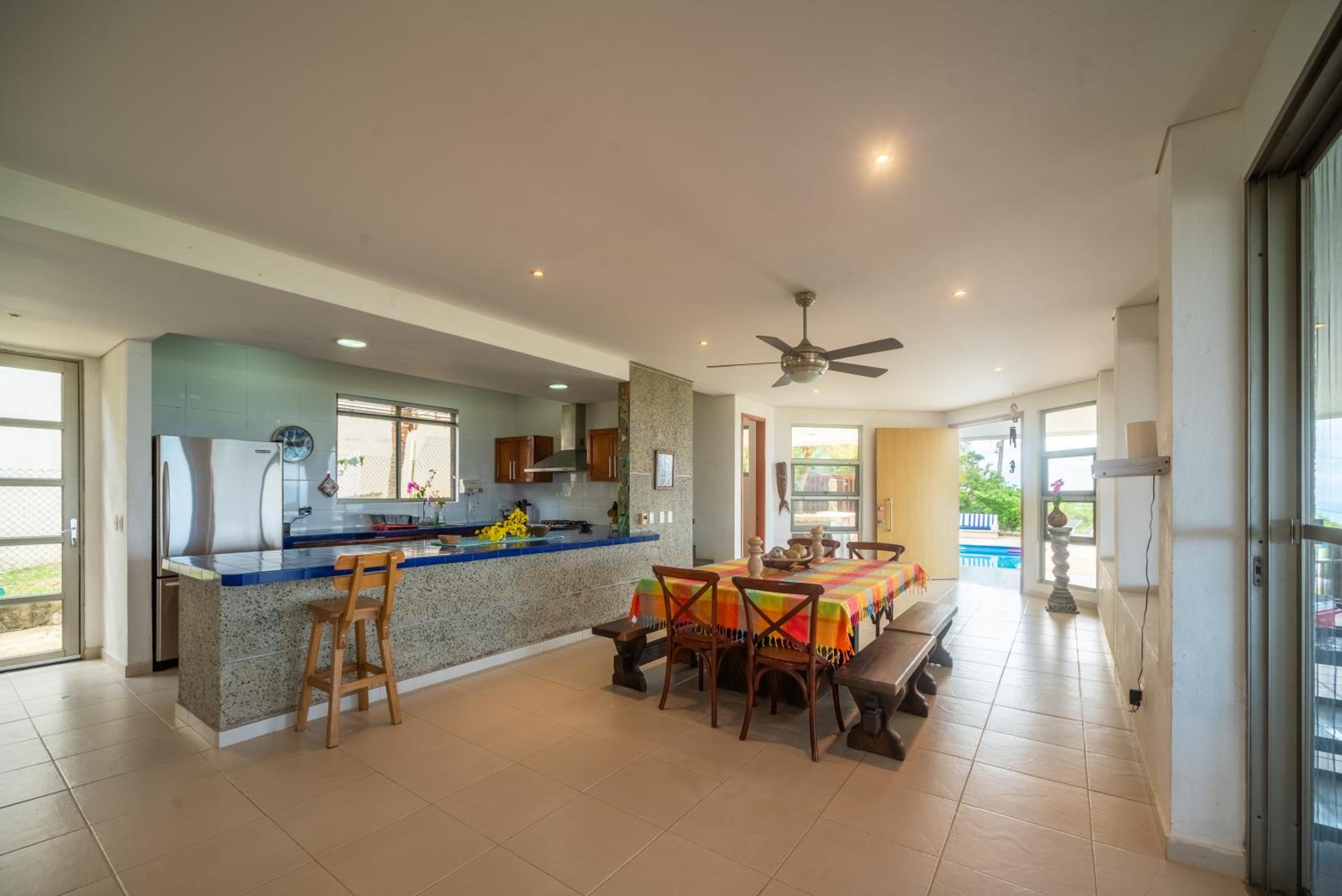 Villa photo 2