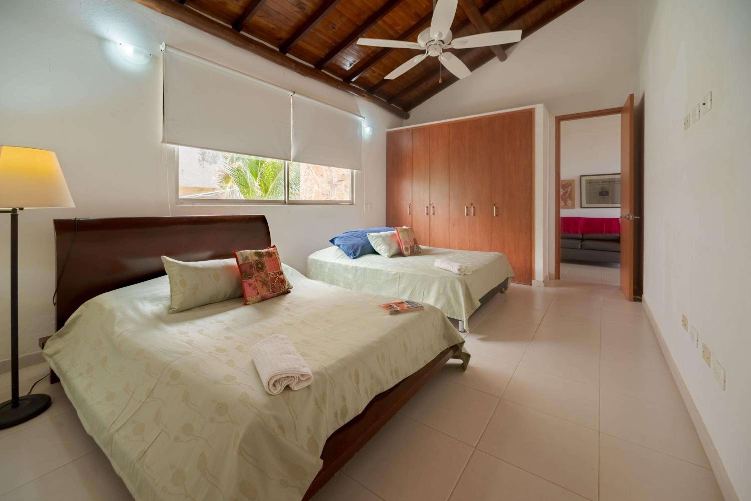 Villa photo 1