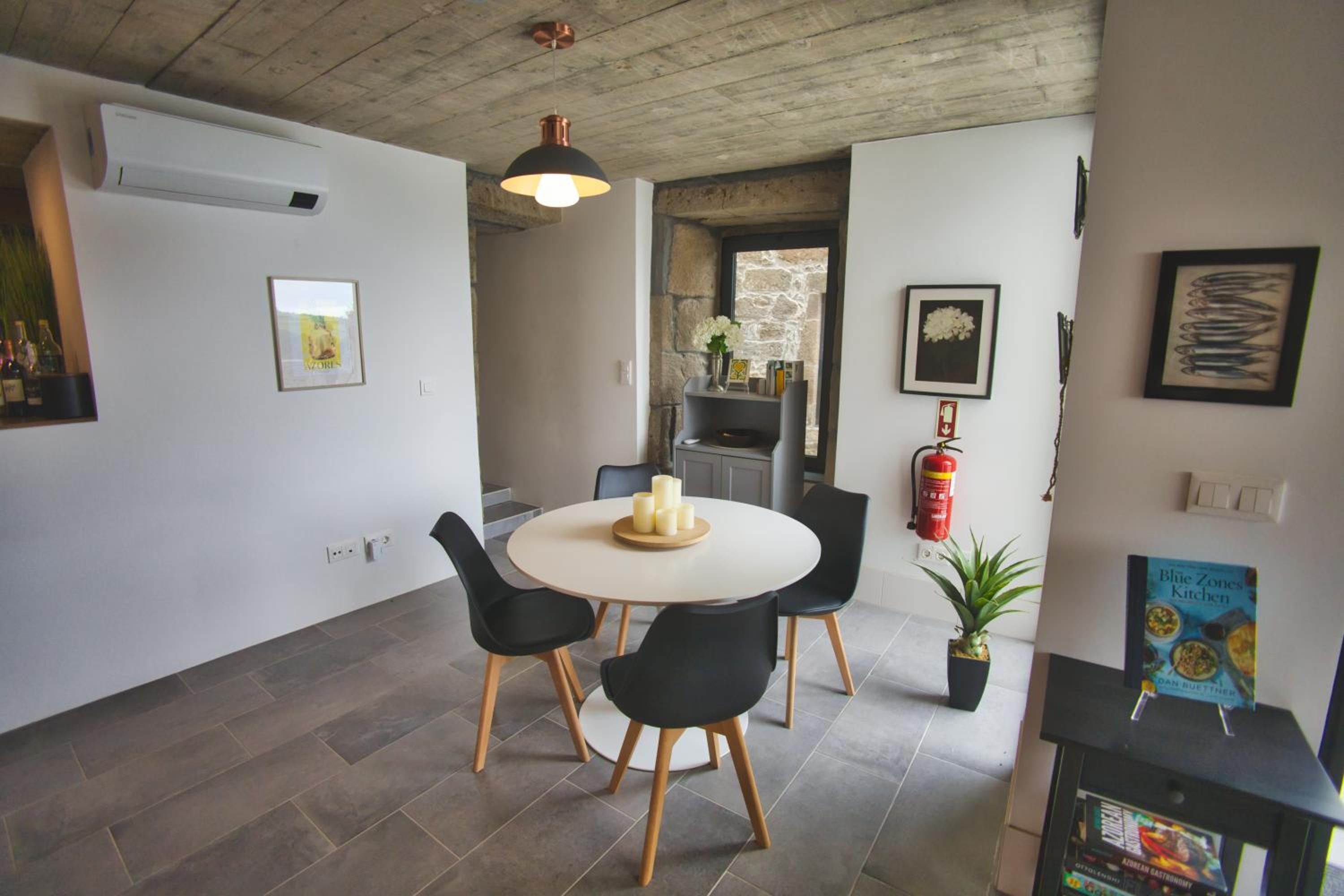 Two-Bedroom House photo 3