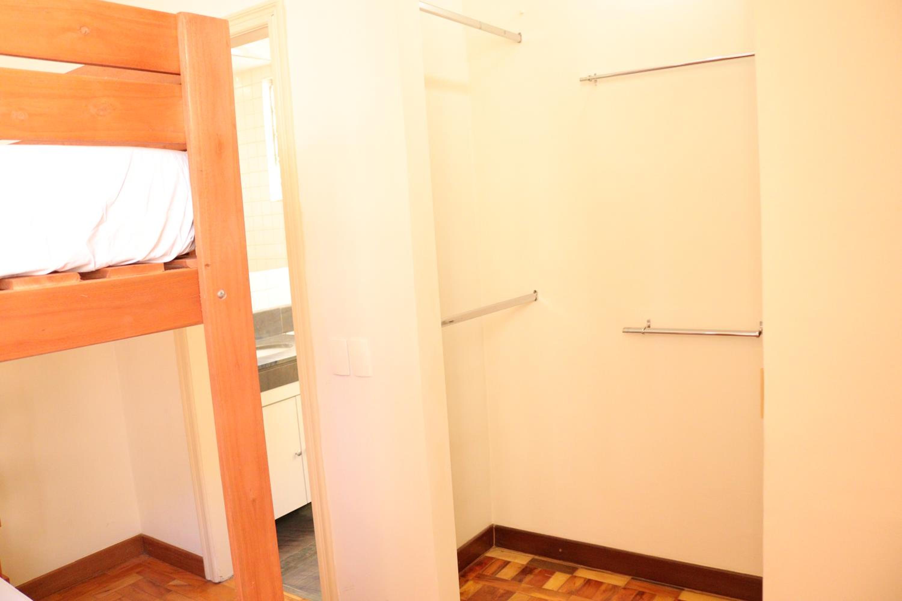 Female Dormitory Room photo 2