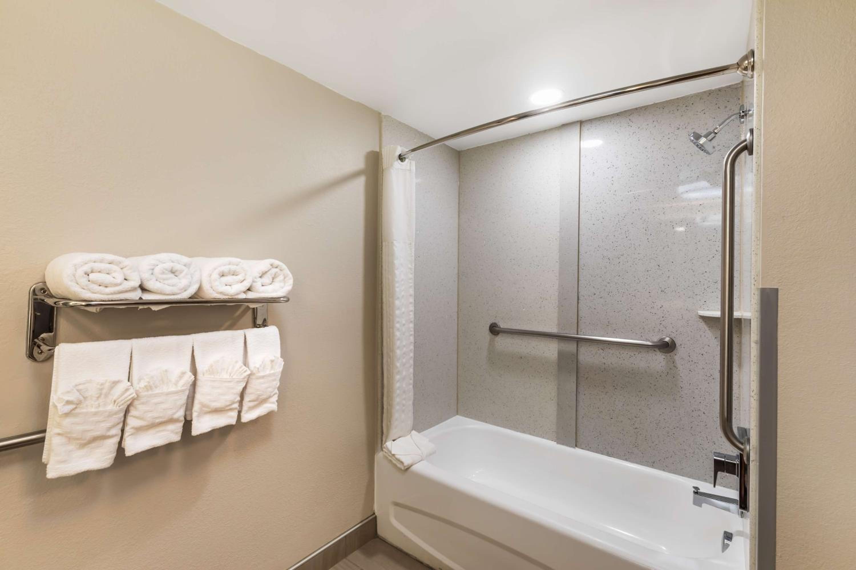 Queen Room With Two Queen Beds - Mobility Accessible photo 2