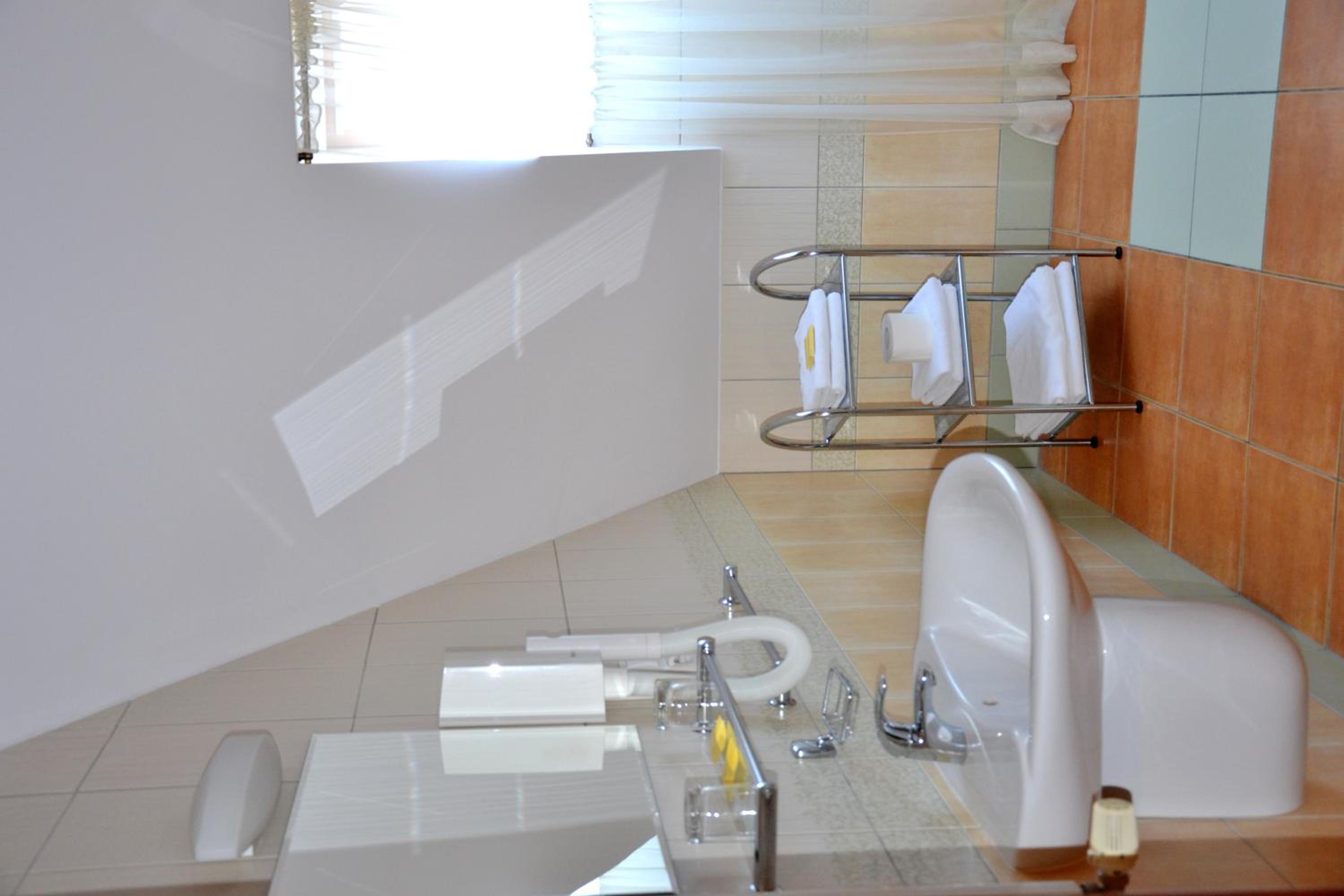 Double or Twin Room photo 2