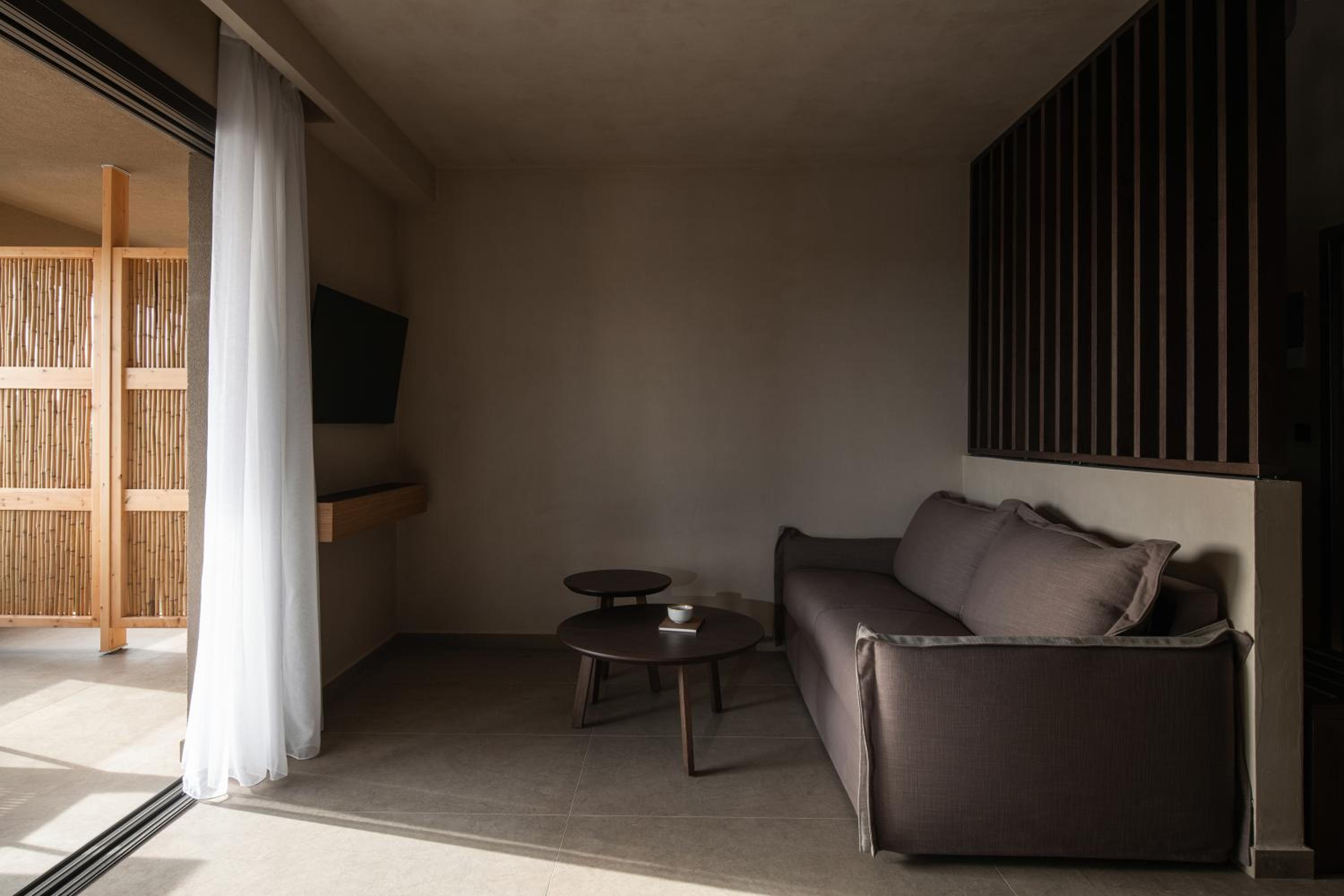 Deluxe Suite with Sea View photo 3