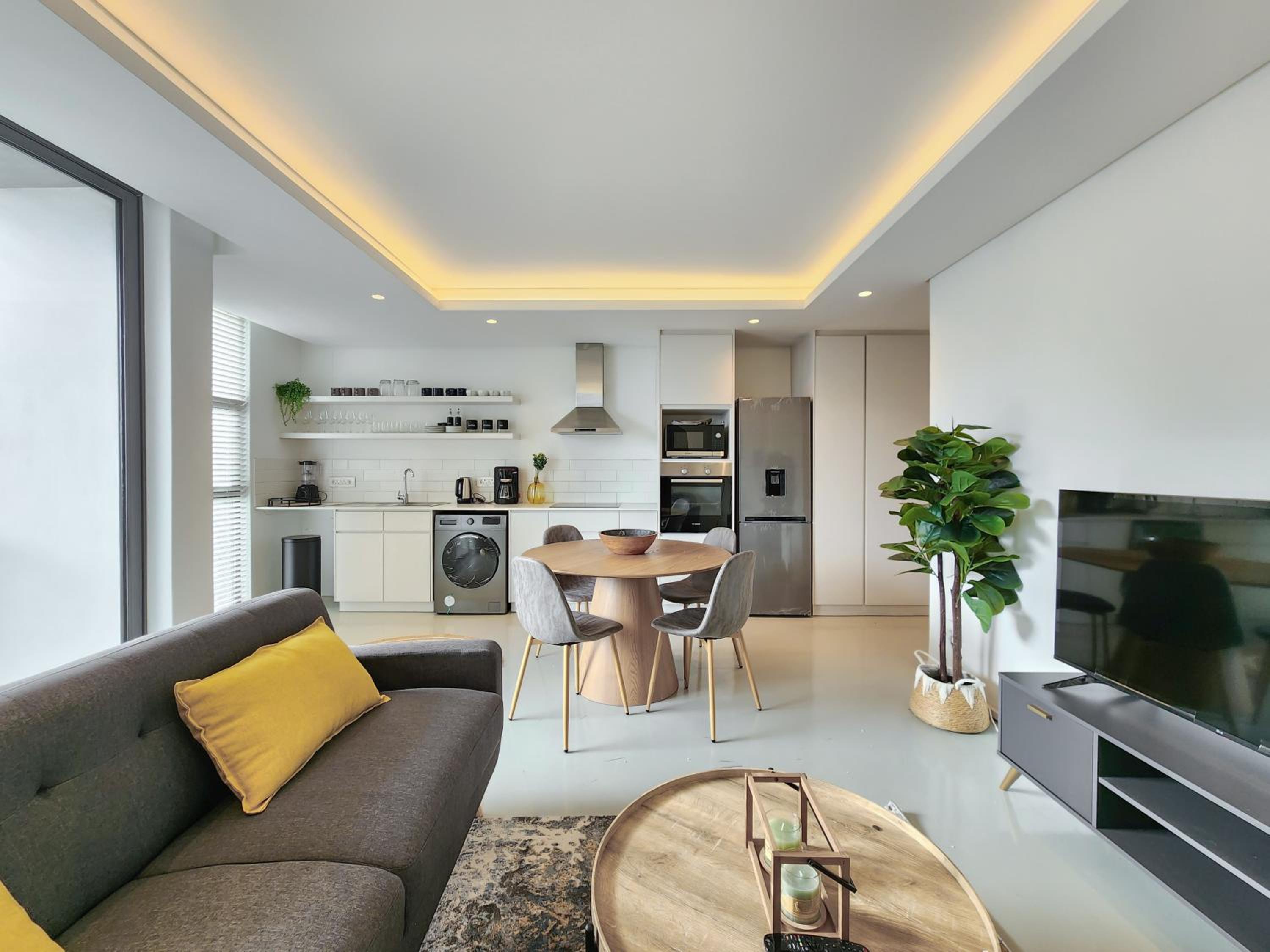 Two-Bedroom Apartment with Mountain View