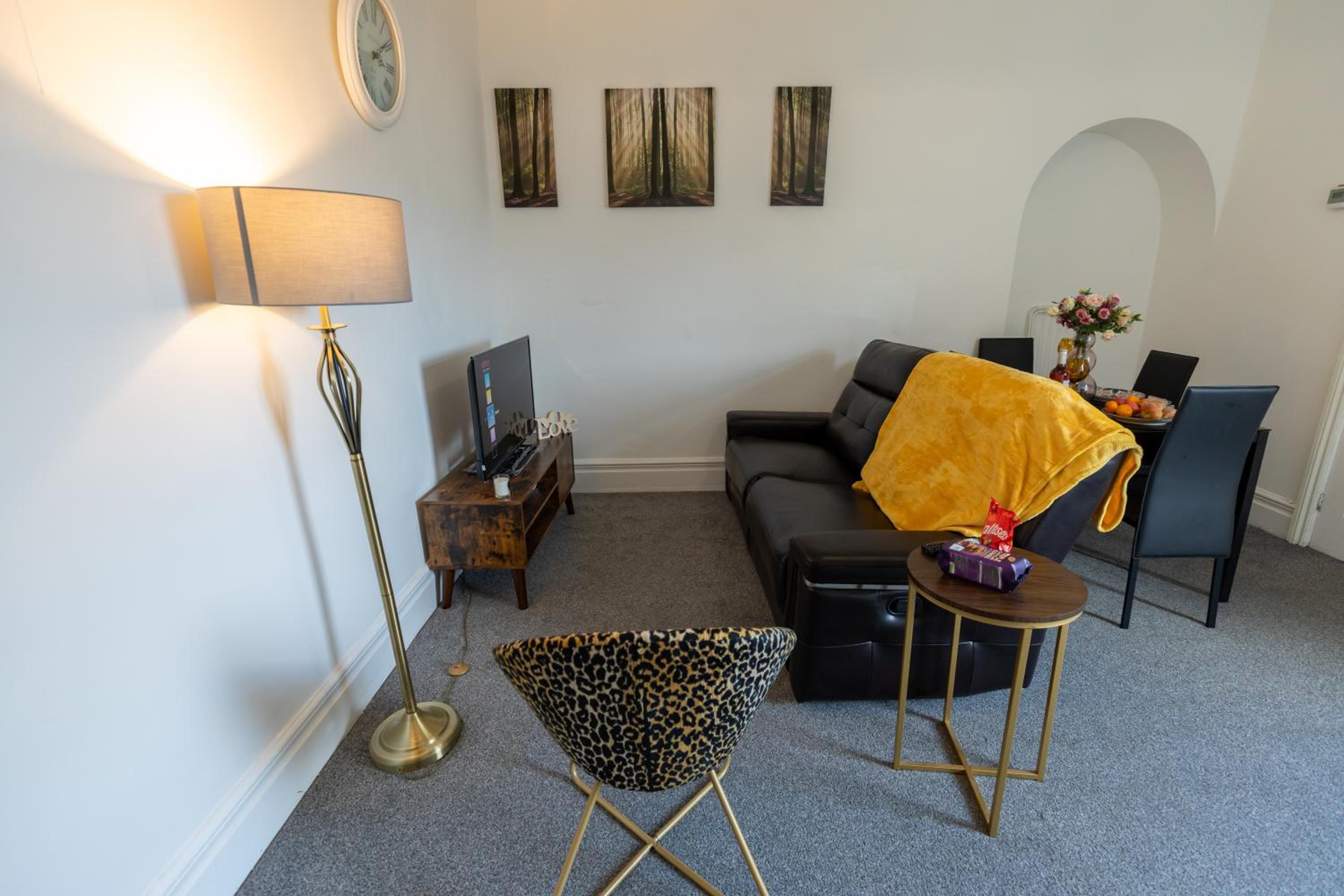 Three-Bedroom House photo 1