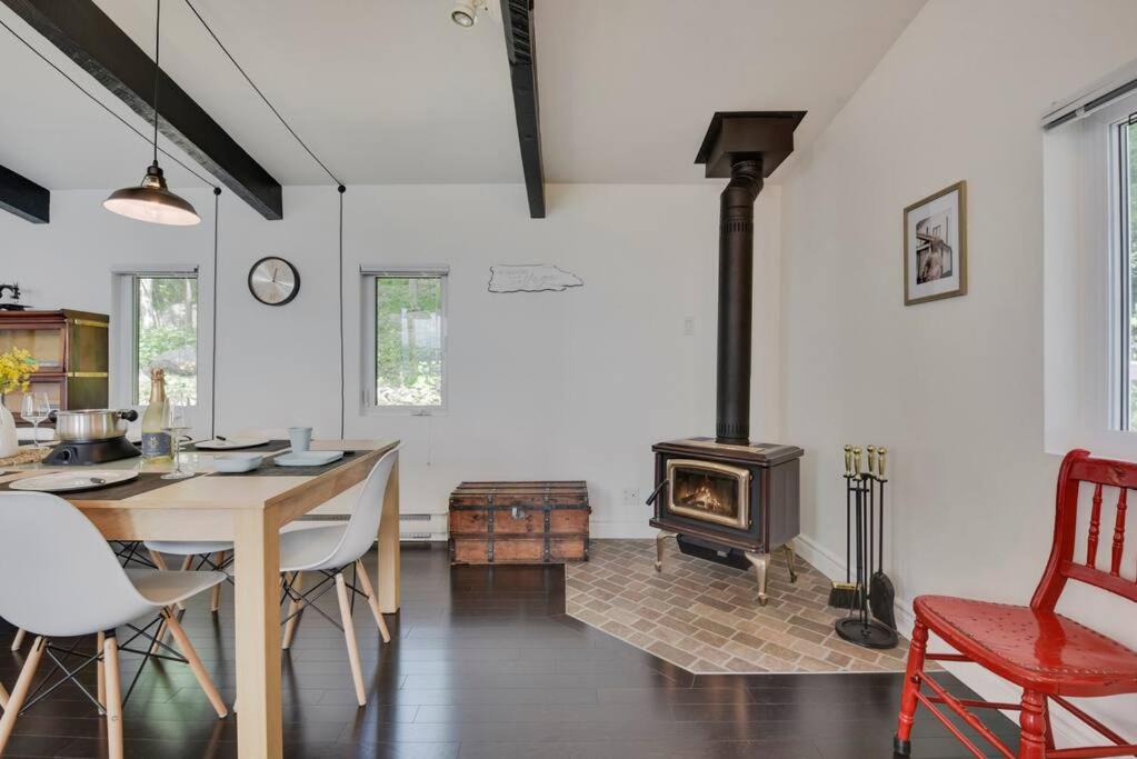 Two-Bedroom House photo 2