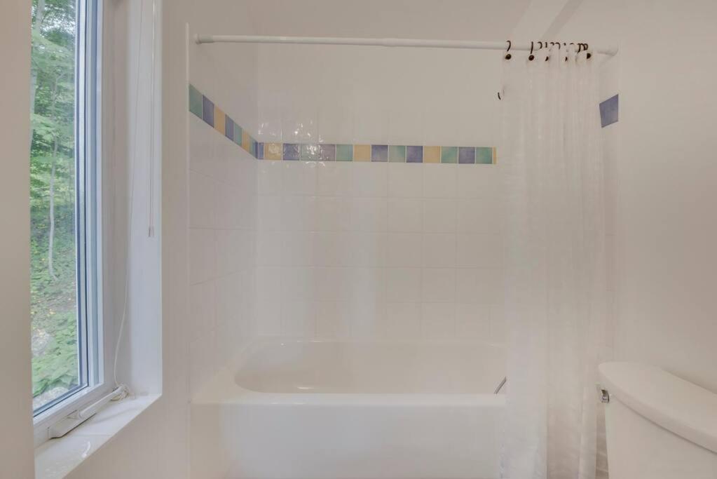 Two-Bedroom House photo 3