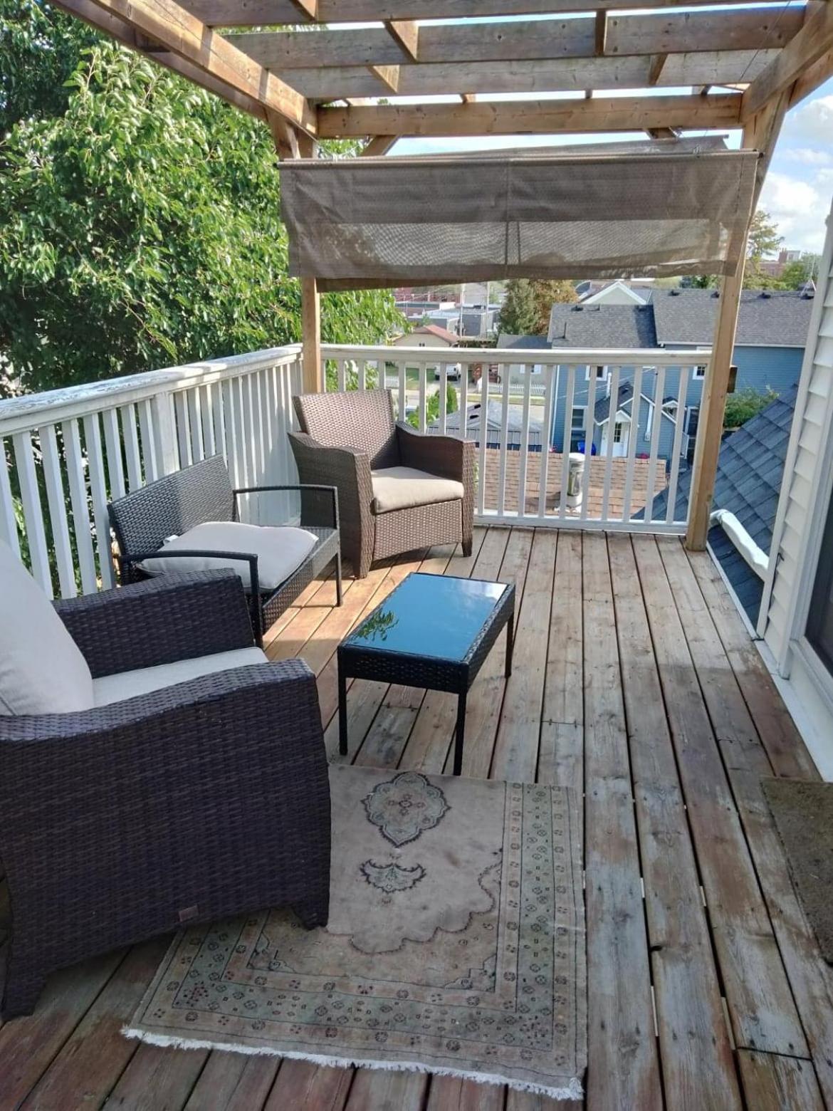 Queen Room with Balcony photo 2