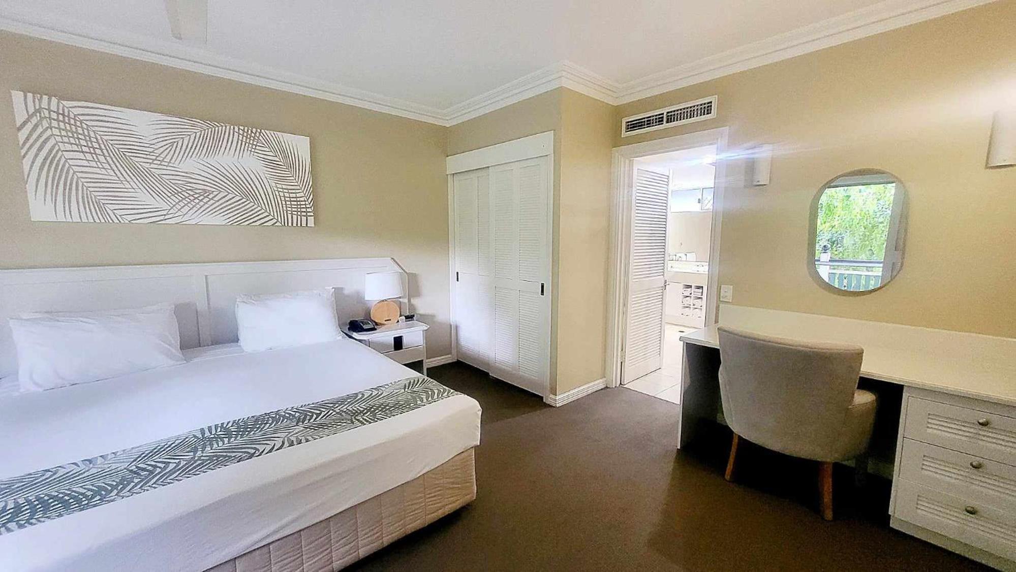 Tropical Suite - Photo 8