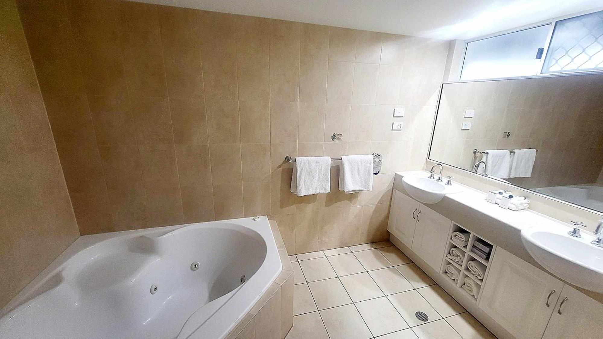 Tropical Suite - Photo 5