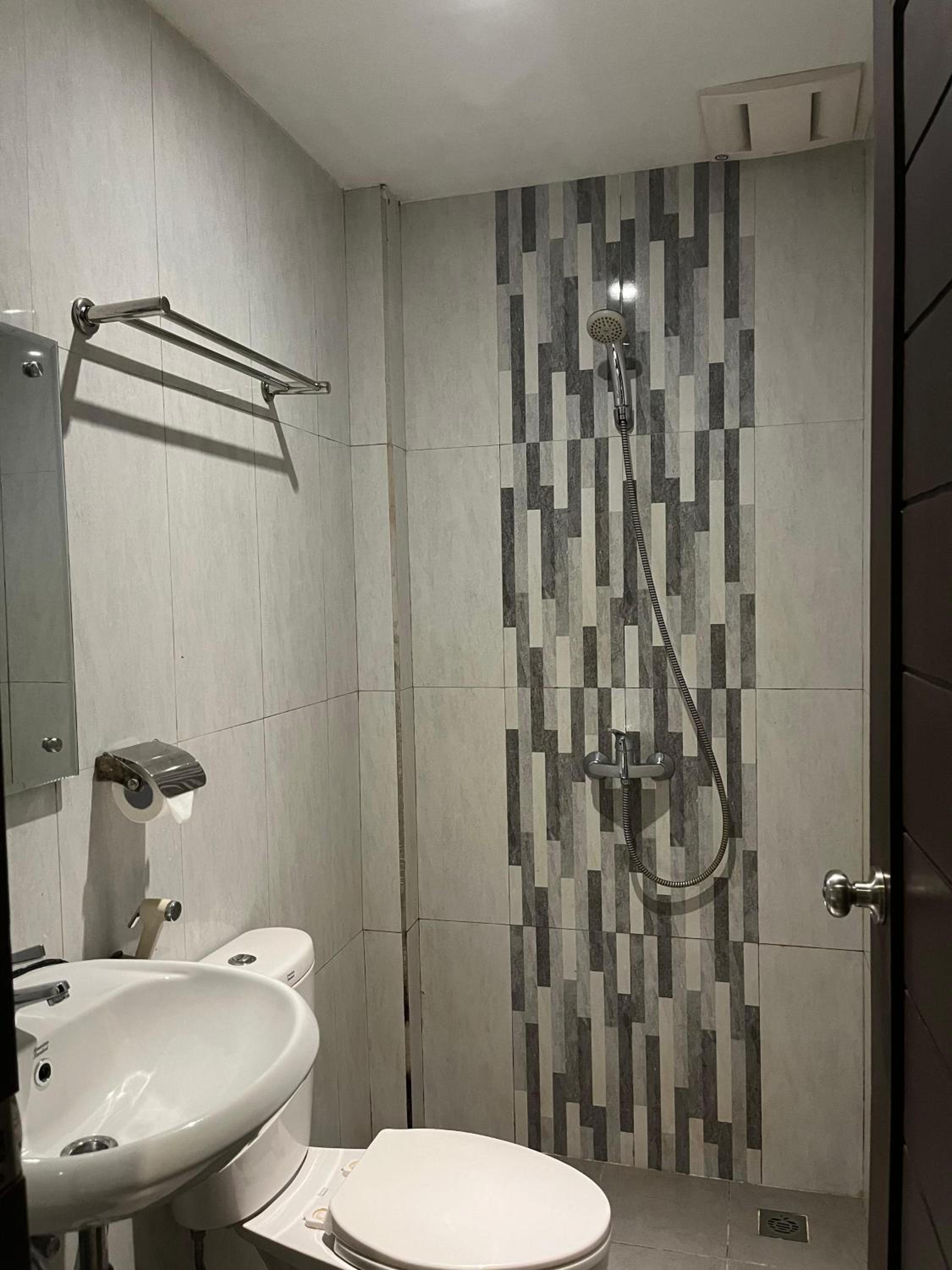 Deluxe Twin Room - Photo 2