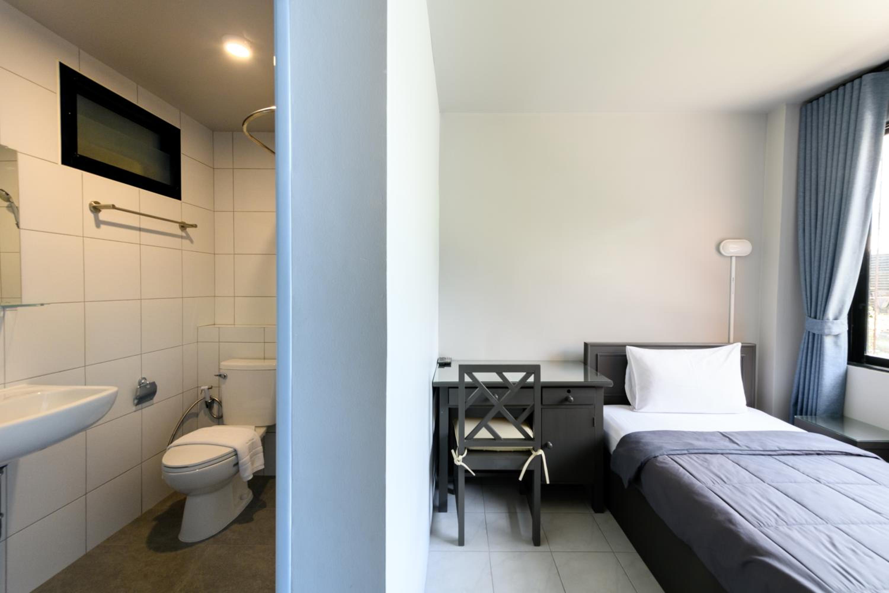 Single Room photo 3