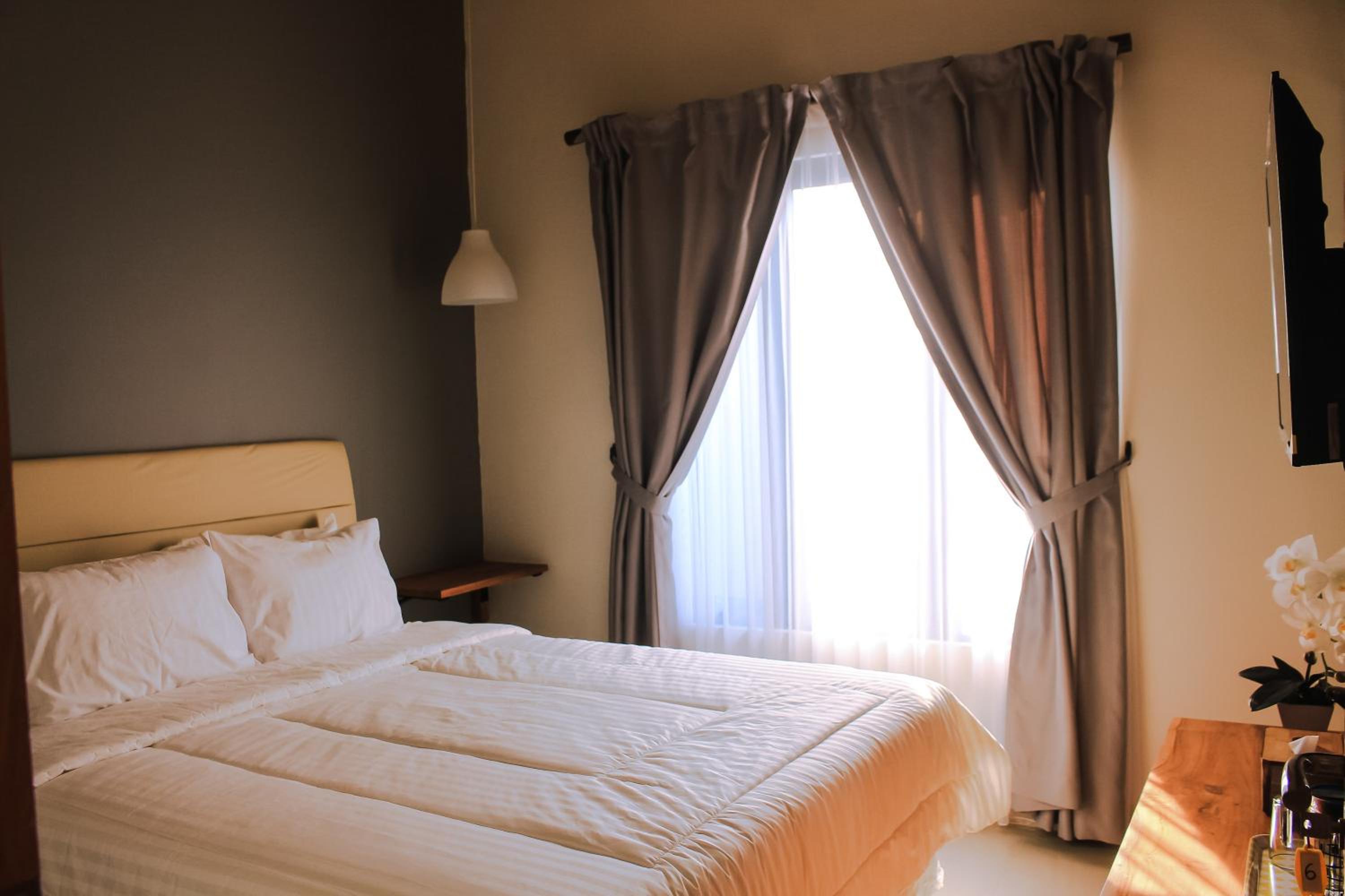 Deluxe Room - Photo 1