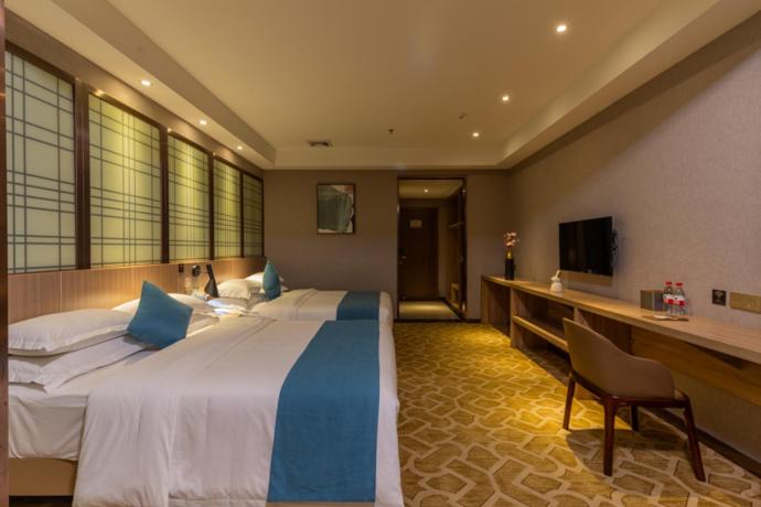 Superior King Or Twin Room photo 2