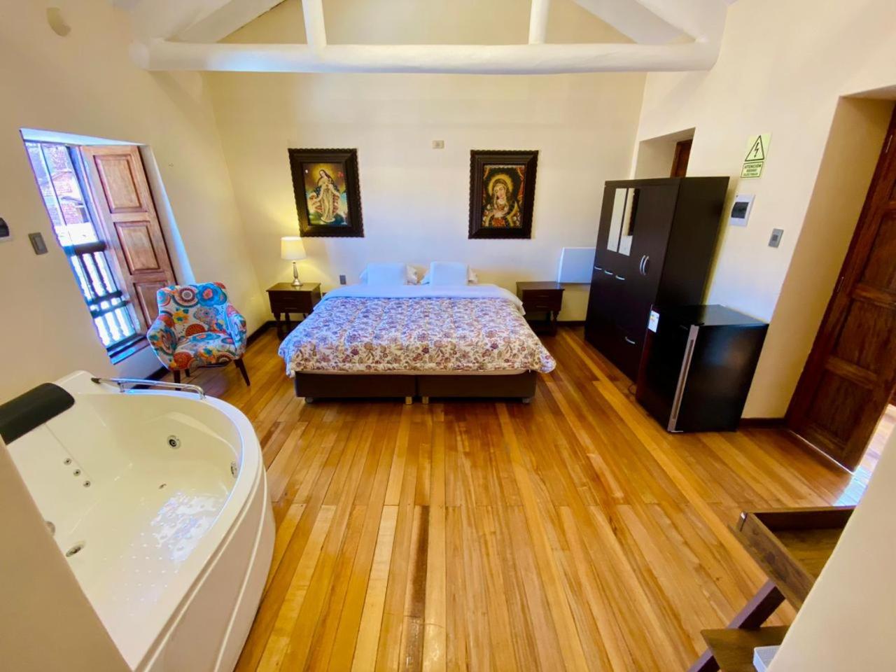 Standard Queen Room With Two Queen Beds