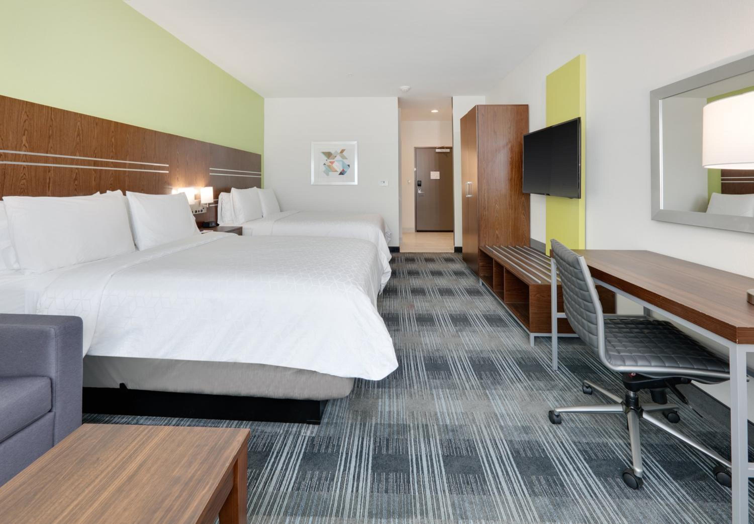 Queen Suite with Two Queen Beds at Holiday Inn Express & Suites Dallas NW - Farmers Branch by IHG in Farmers Branch