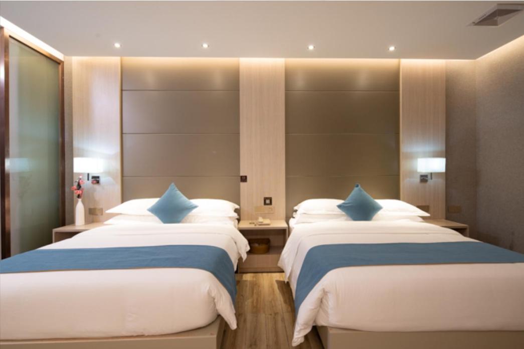 Deluxe Double Or Twin Room photo 3