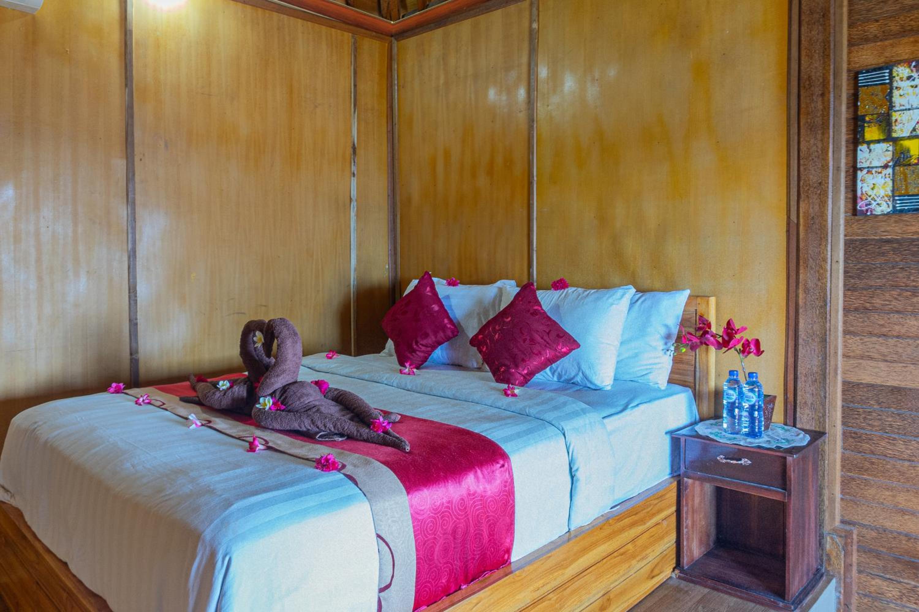 Double Room with Balcony and Sea View - Photo 9