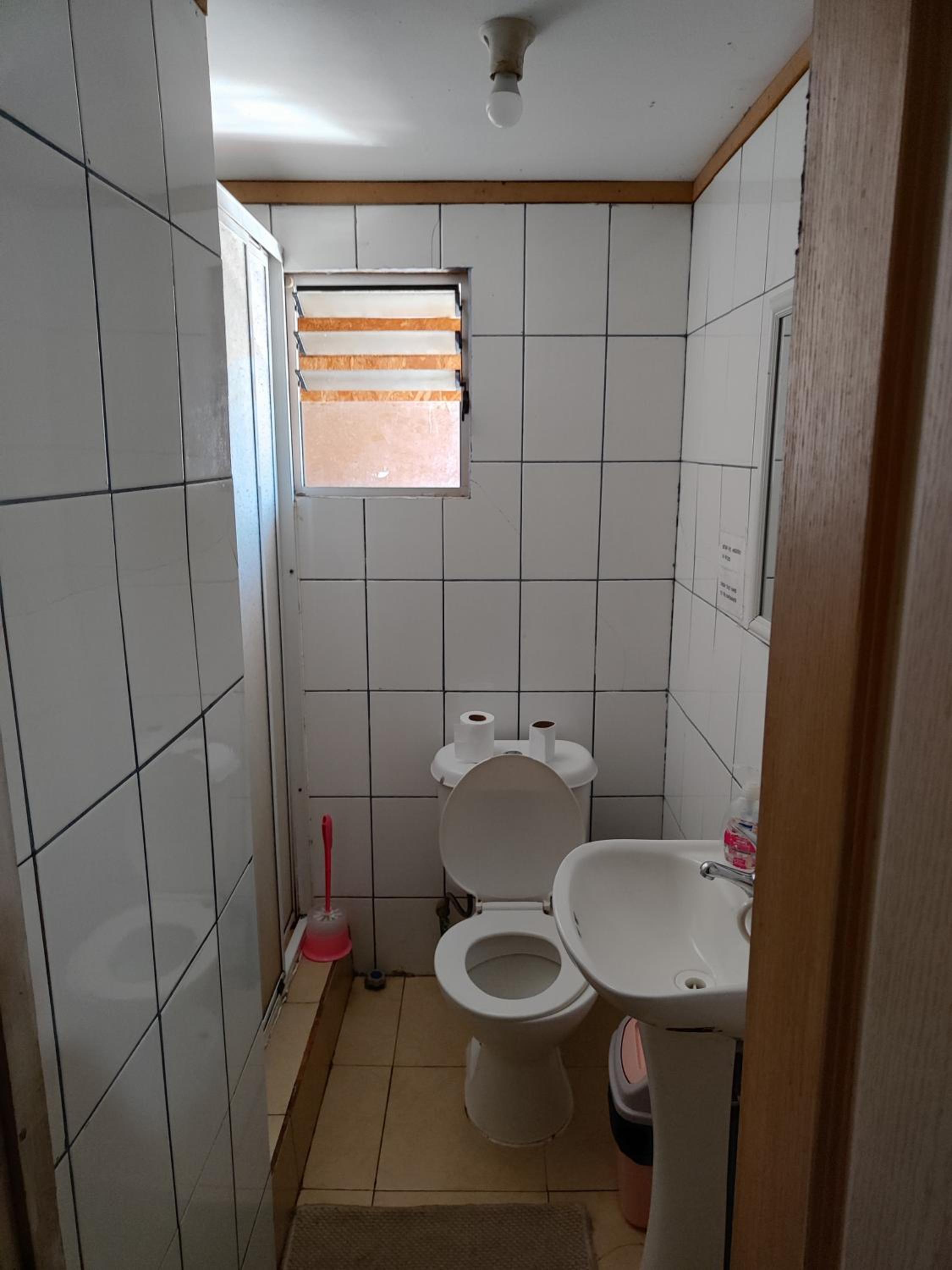 Single Bed In Dormitory Room photo 3