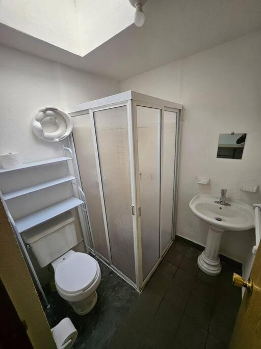One-Bedroom House photo 2