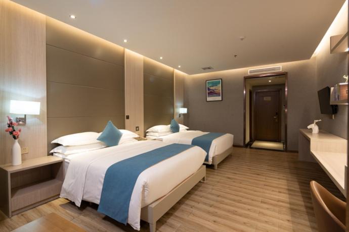Deluxe Double Or Twin Room photo 1