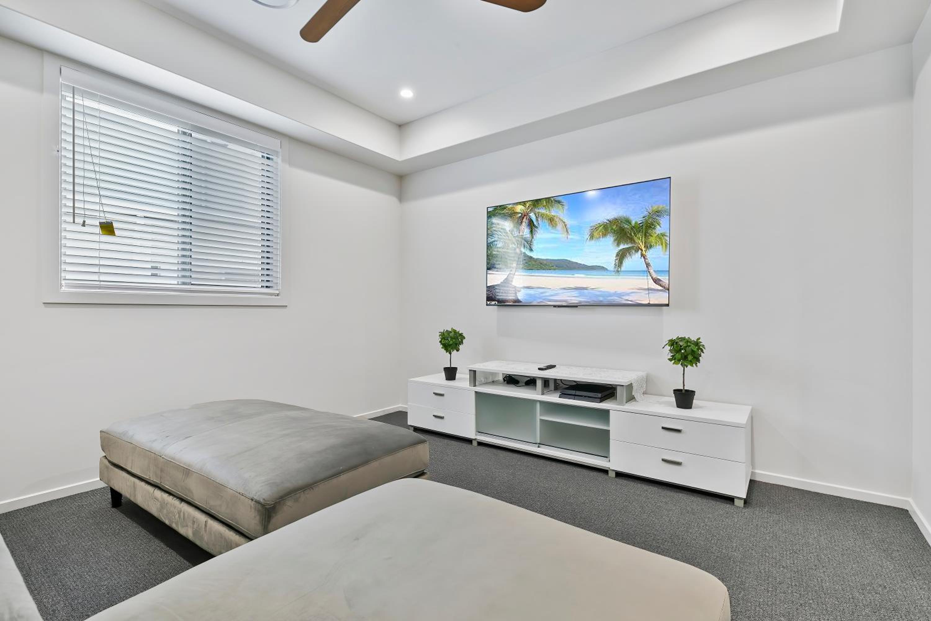 Four-Bedroom House photo 1