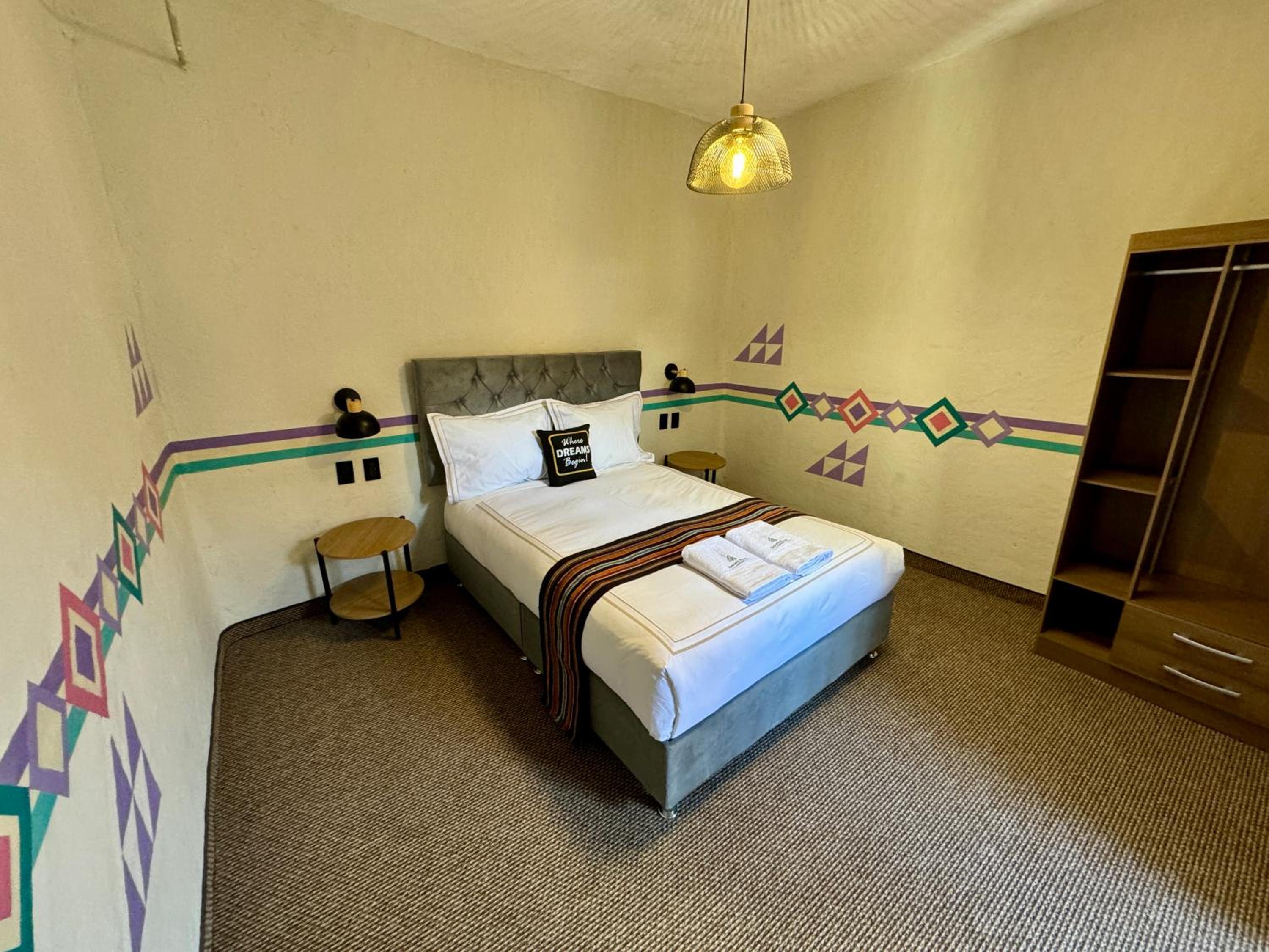 Queen Room with Shared Bathroom