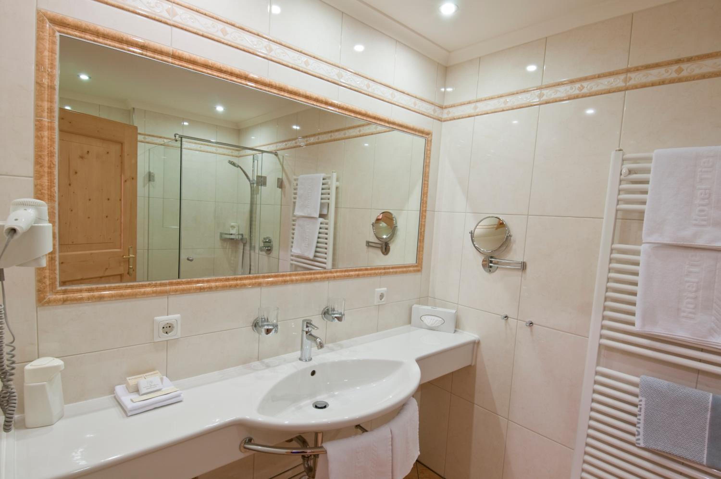 Classic Double Room - Photo 3