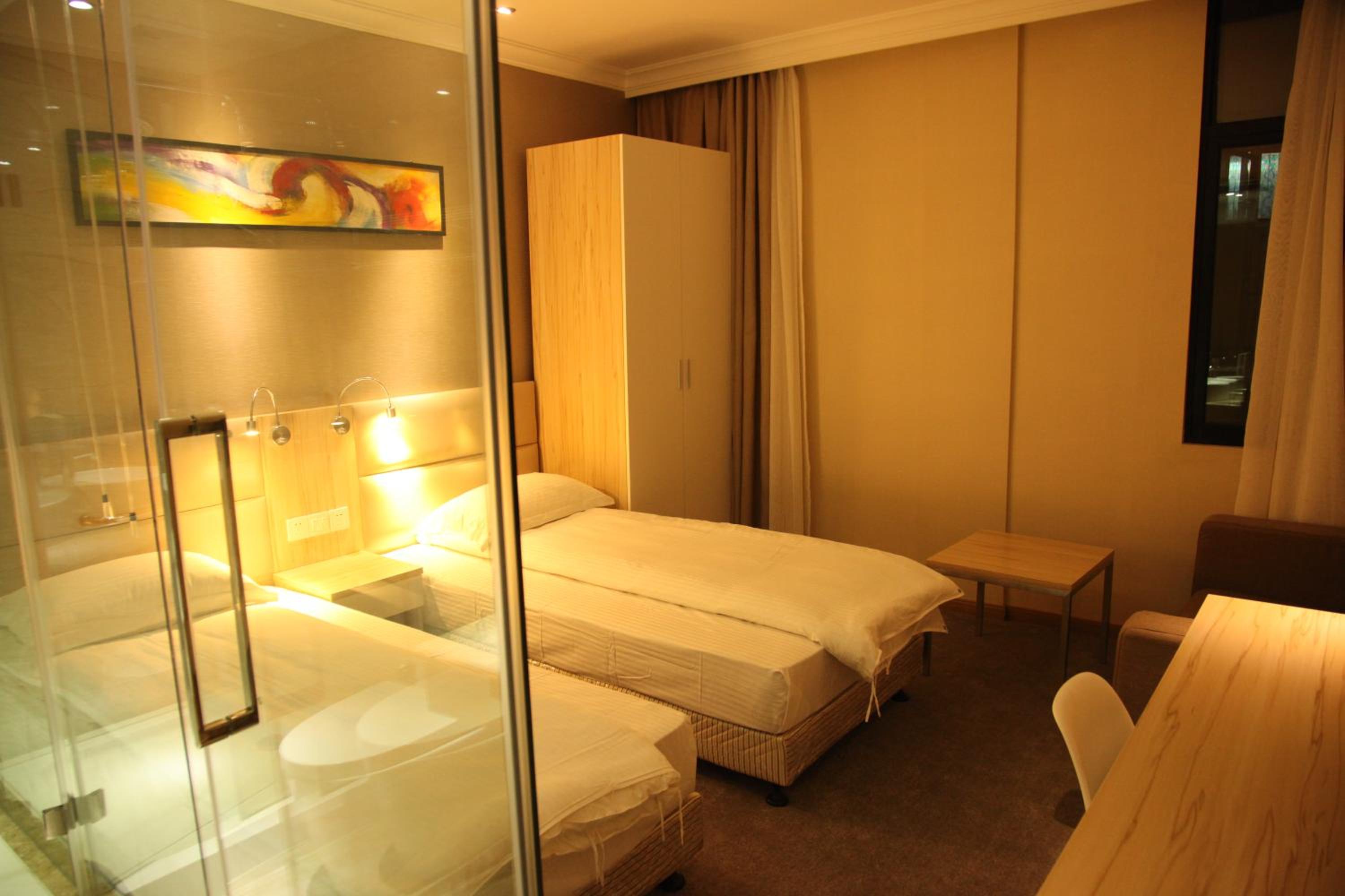 Deluxe Twin Room photo 2