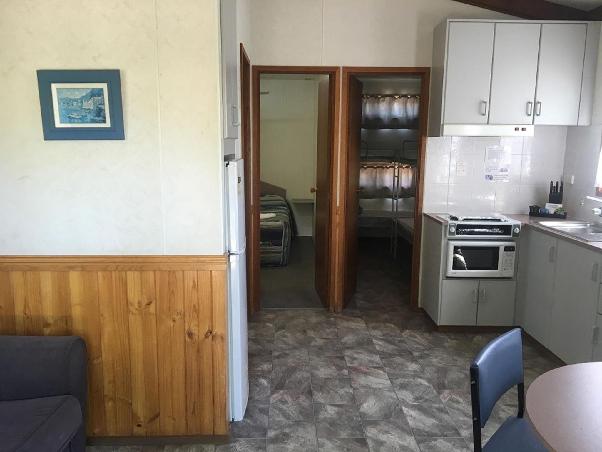 Economy Two-Bedroom Cabin - Sleeps 6 - Not Pet Friendly photo 3