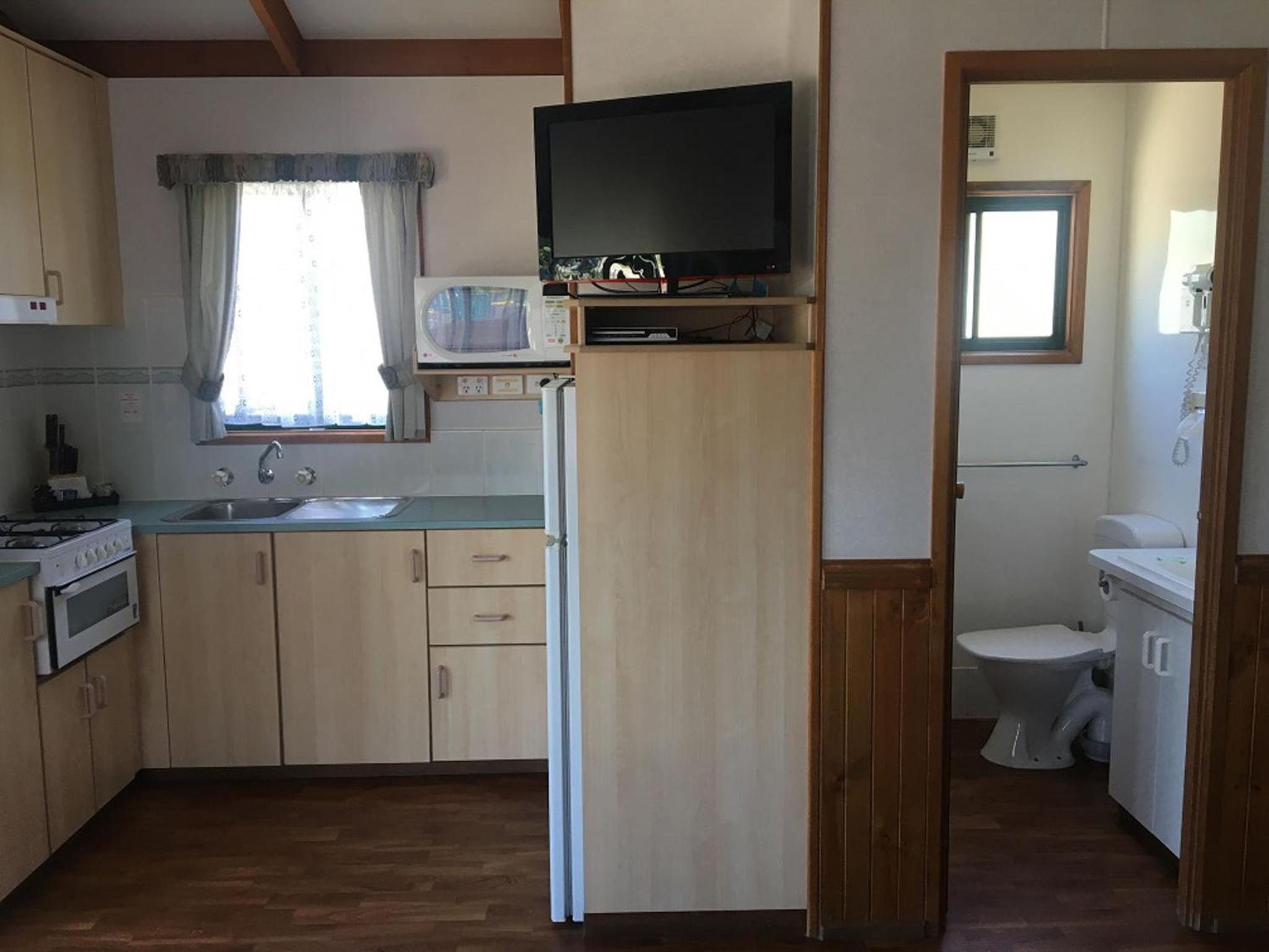 2br Deluxe Cabin (6 Berth) No Deck - No Pets photo 3