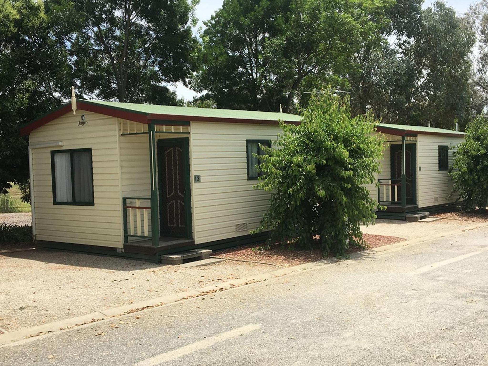Economy Two-Bedroom Cabin - Sleeps 5 - Not Pet Friendly photo 3