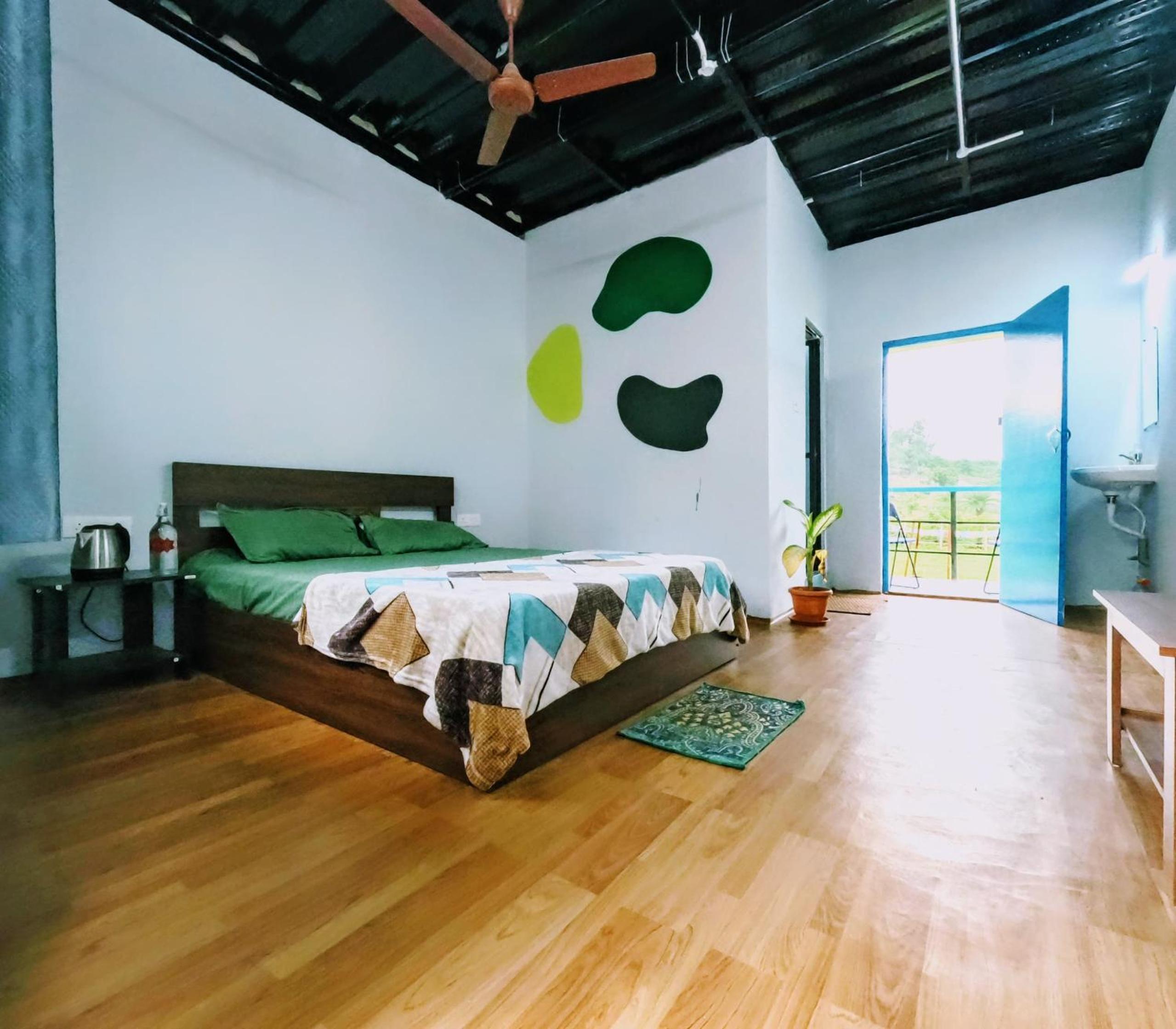 Double Room with Mountain View