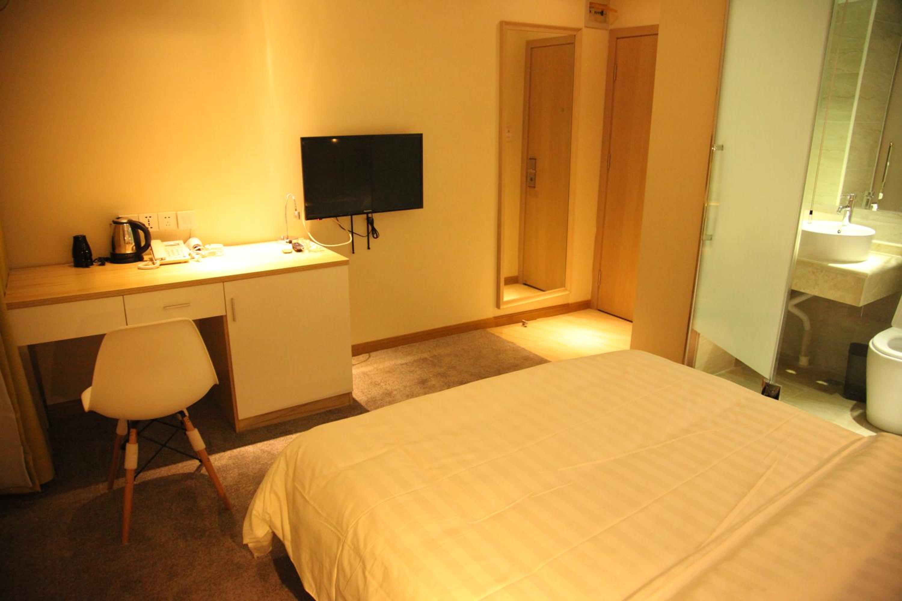 Standard Double Room photo 3