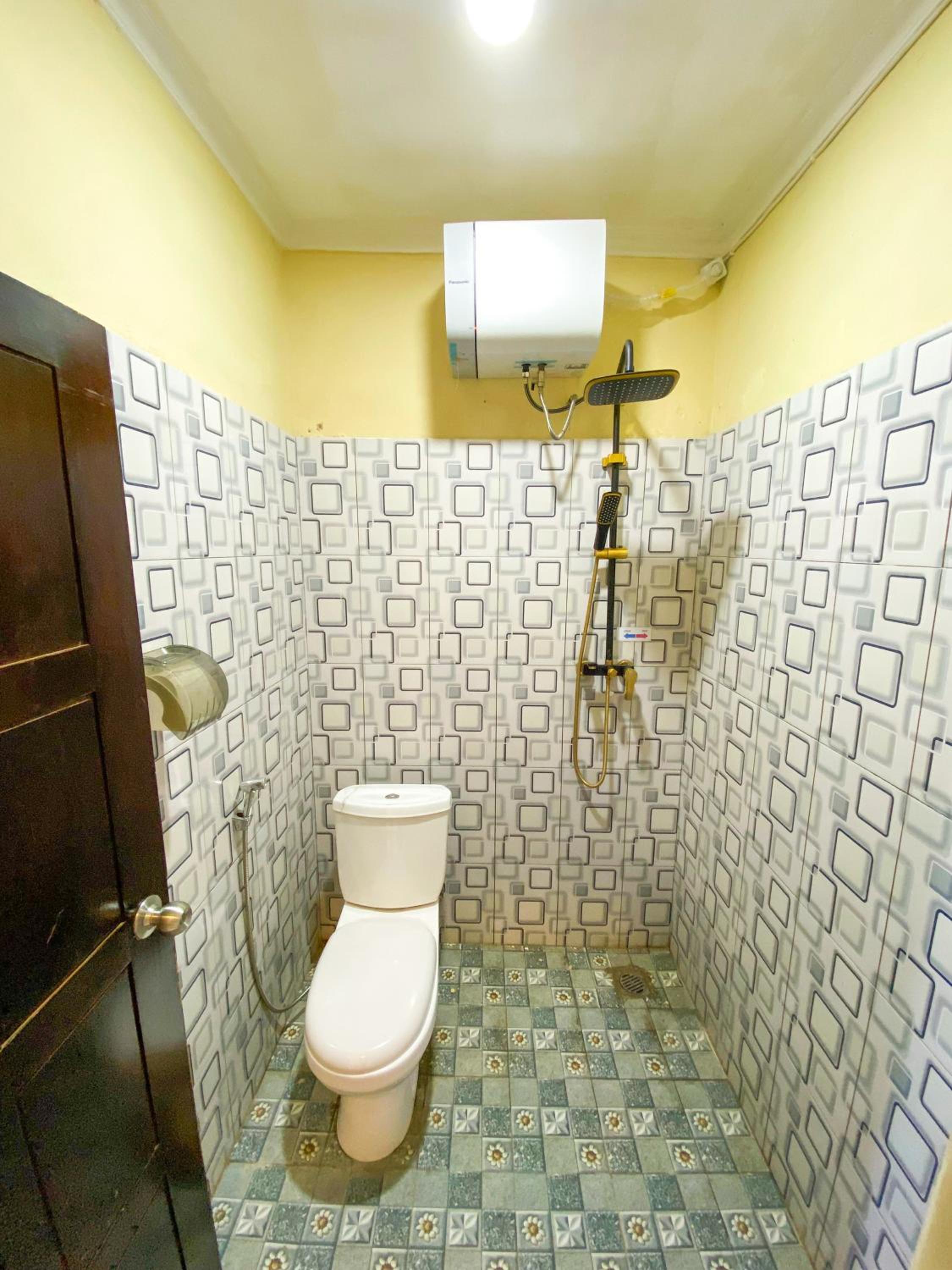 Standard Twin Room - Photo 3