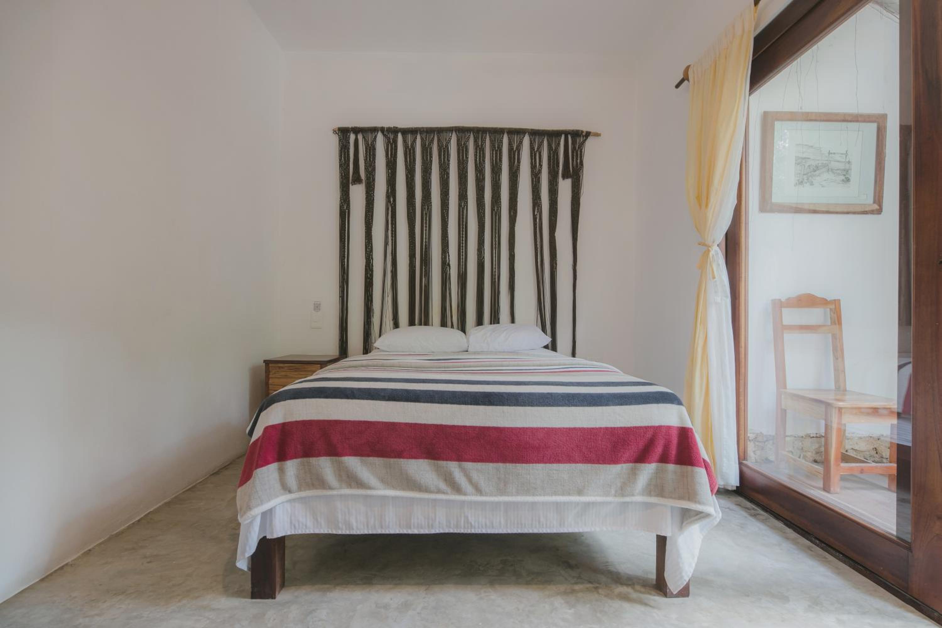Budget Double Room - Photo 1