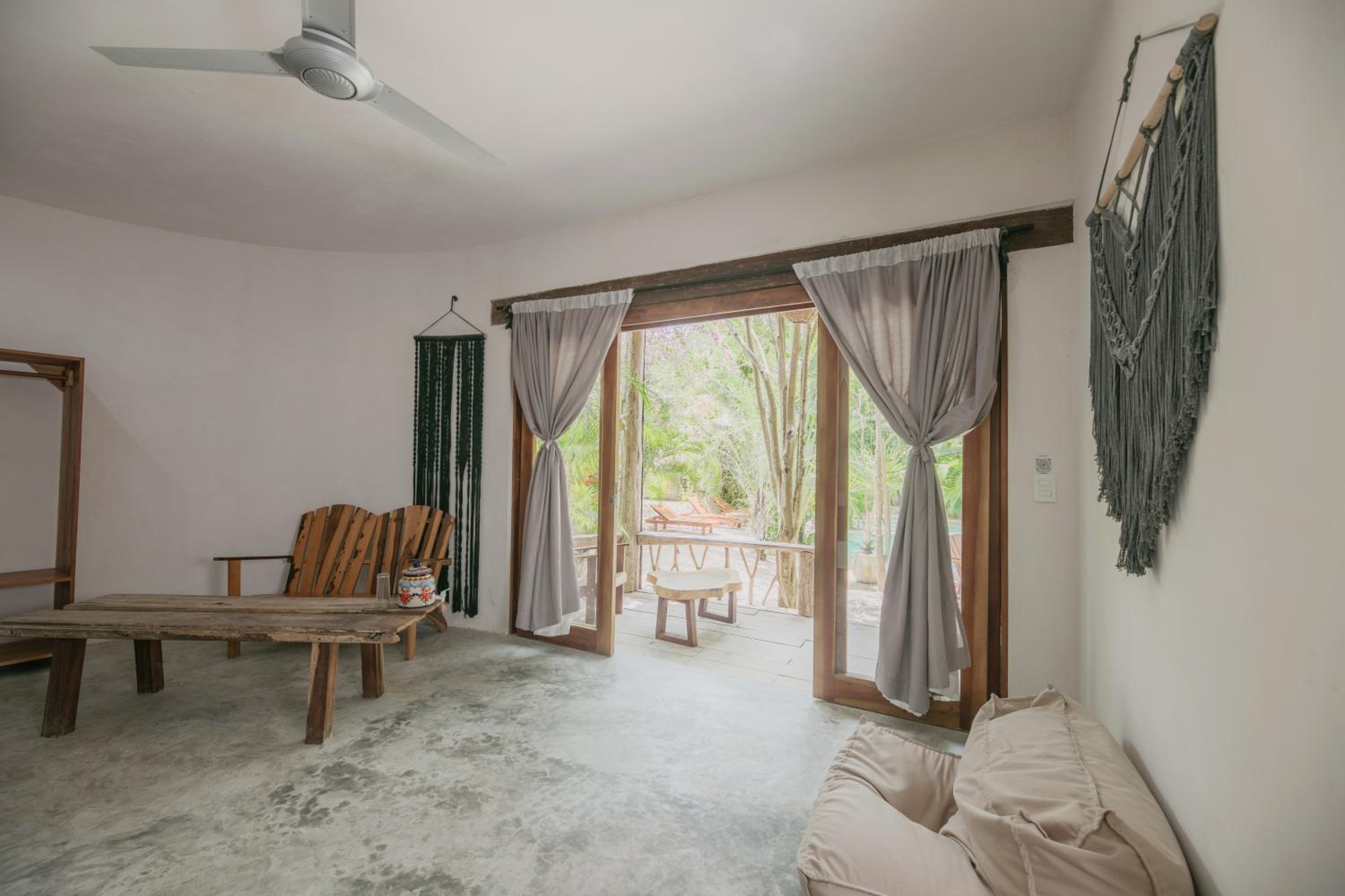 Villa with Garden View - Photo 6