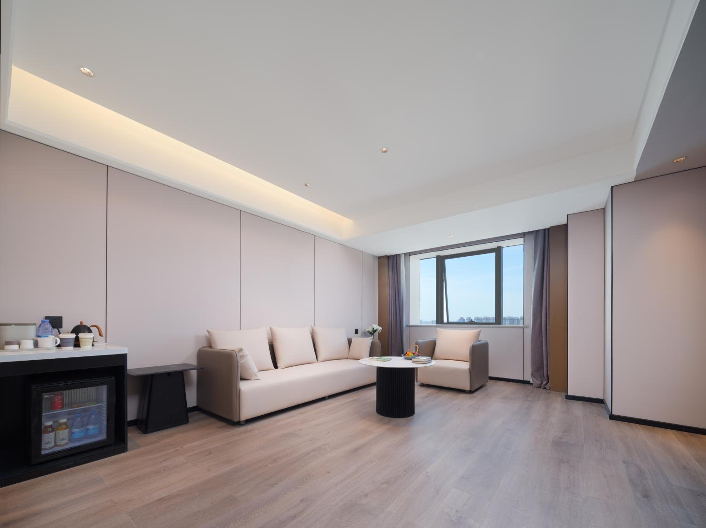 Jimu Family Room photo 1