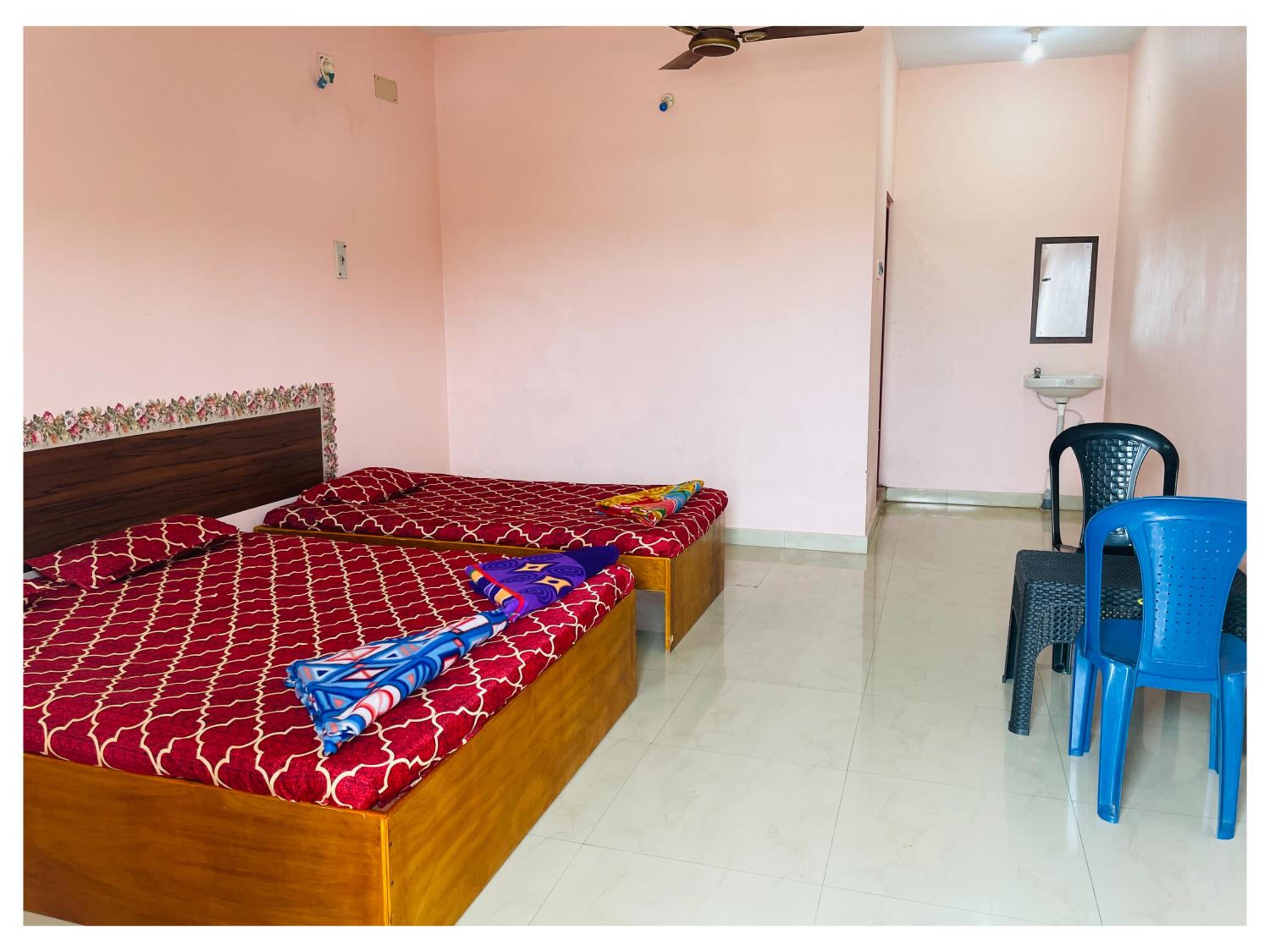 Comfort Triple Room - Photo 9