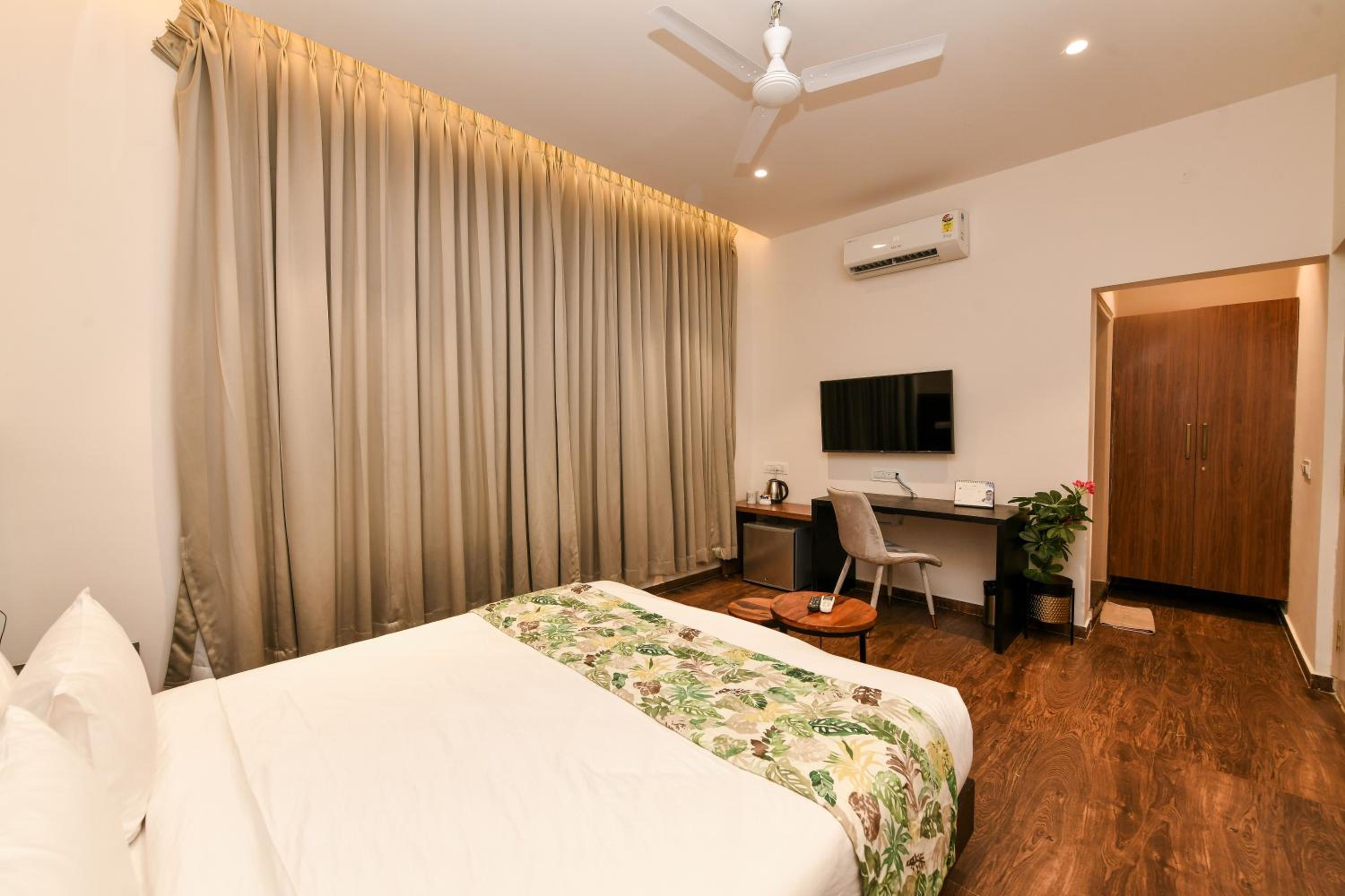 Double Room with Garden View photo 2