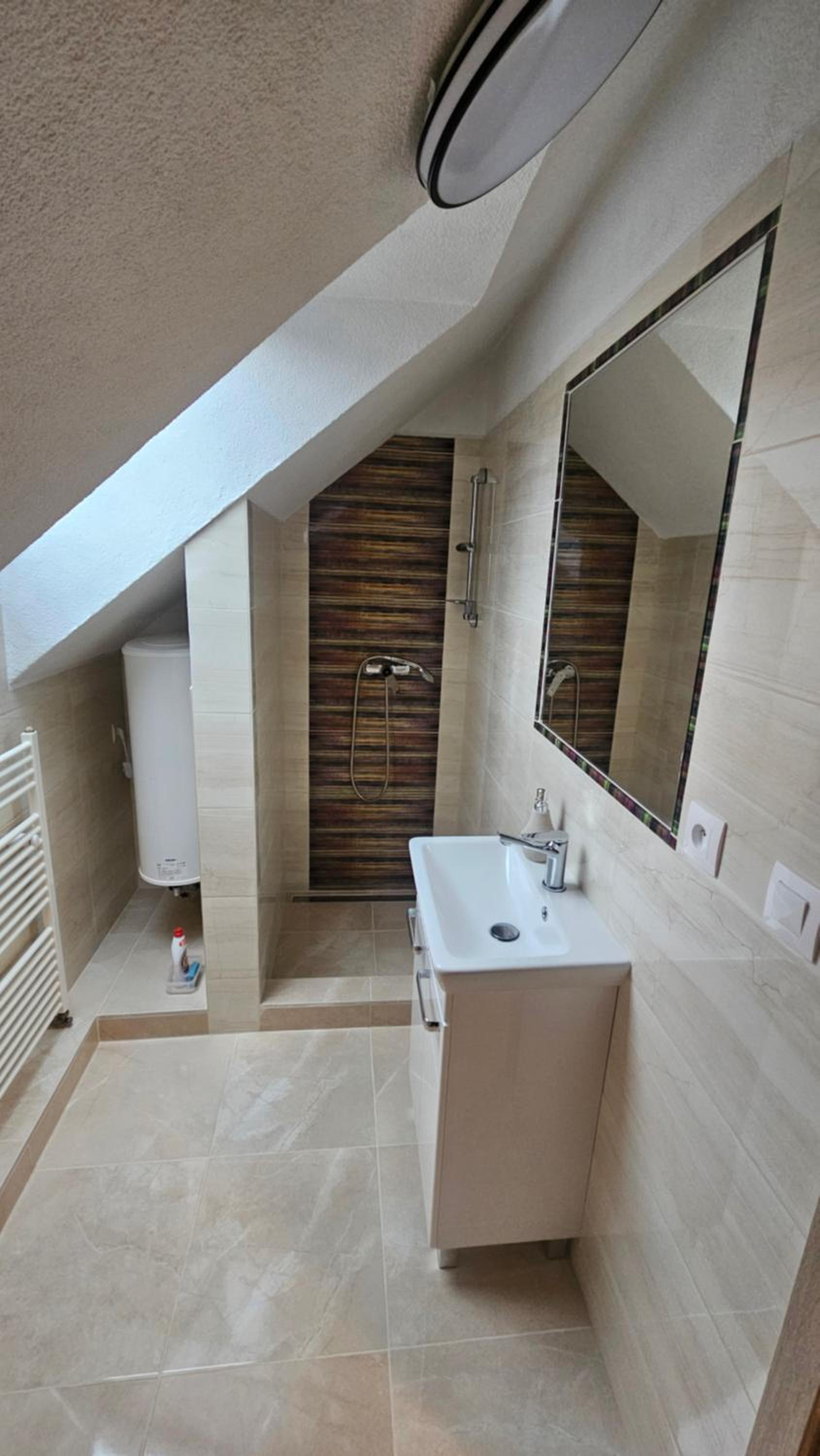 Double Room with Balcony - Photo 27
