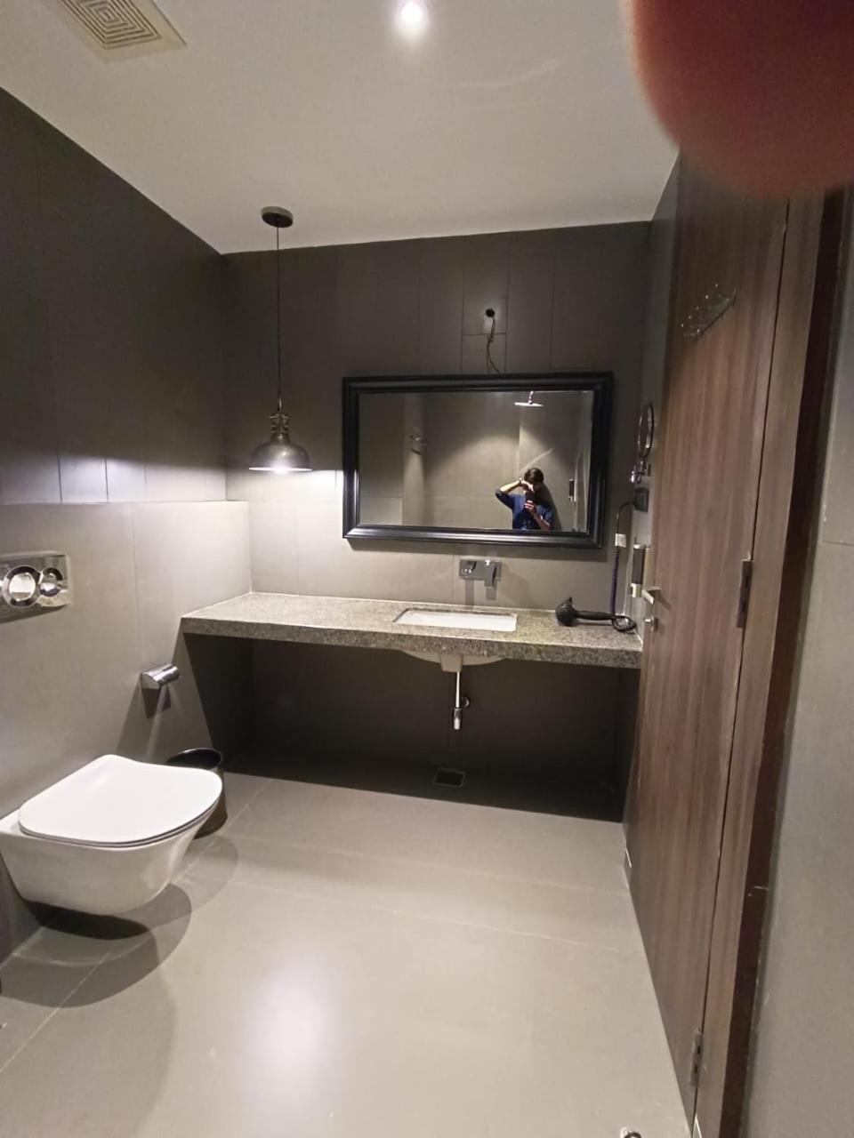 Double Room With Balcony (2 Adults + 1 Child) photo 2